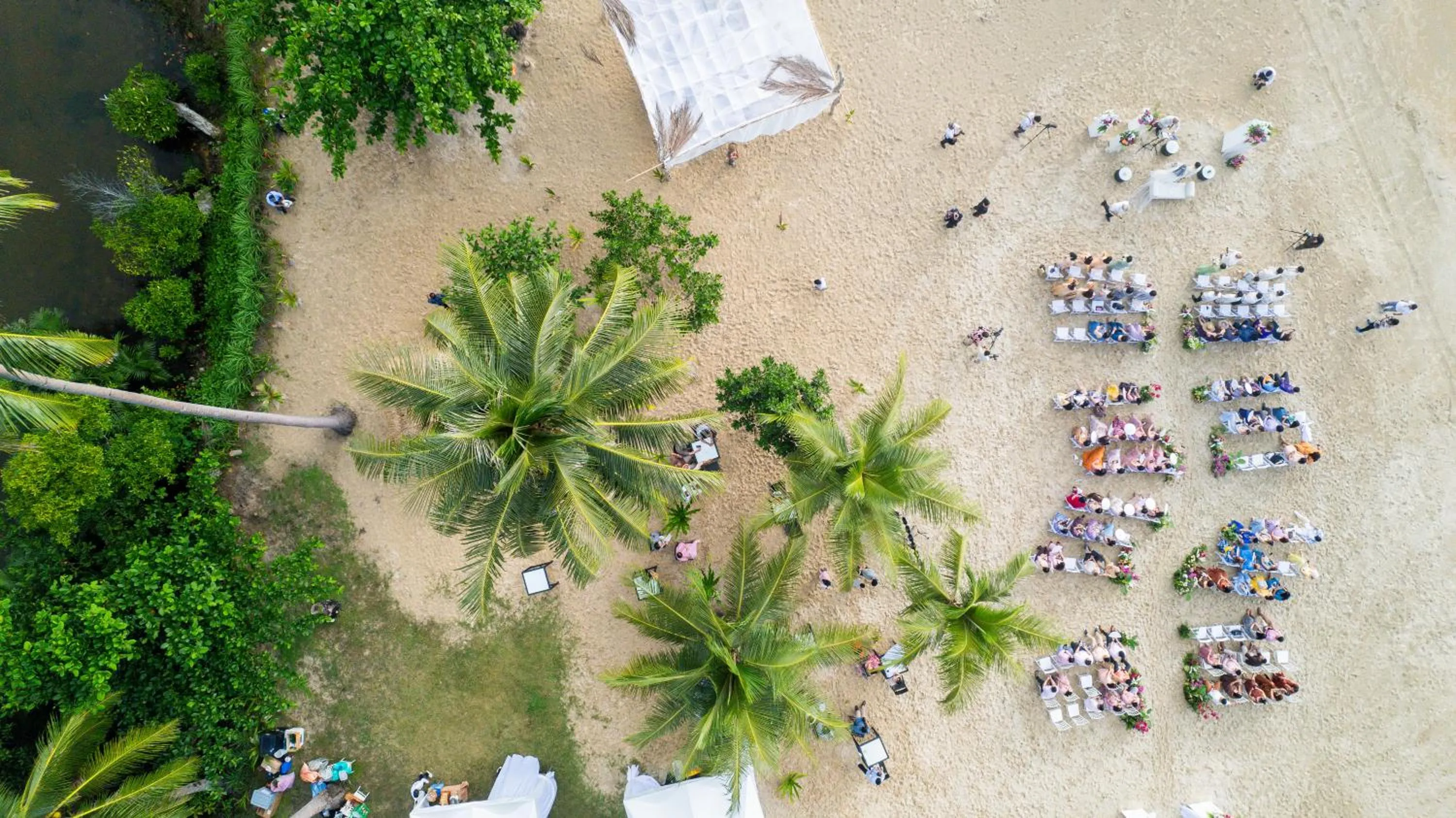Day in The Hotel Elizabeth Resort and Villas - Long Beach San Vicente Palawan