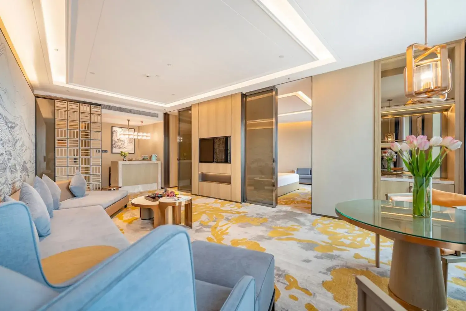 Business Suite in Evwa Platinum Hotel Business Suite in Evwa Platinum Hotel