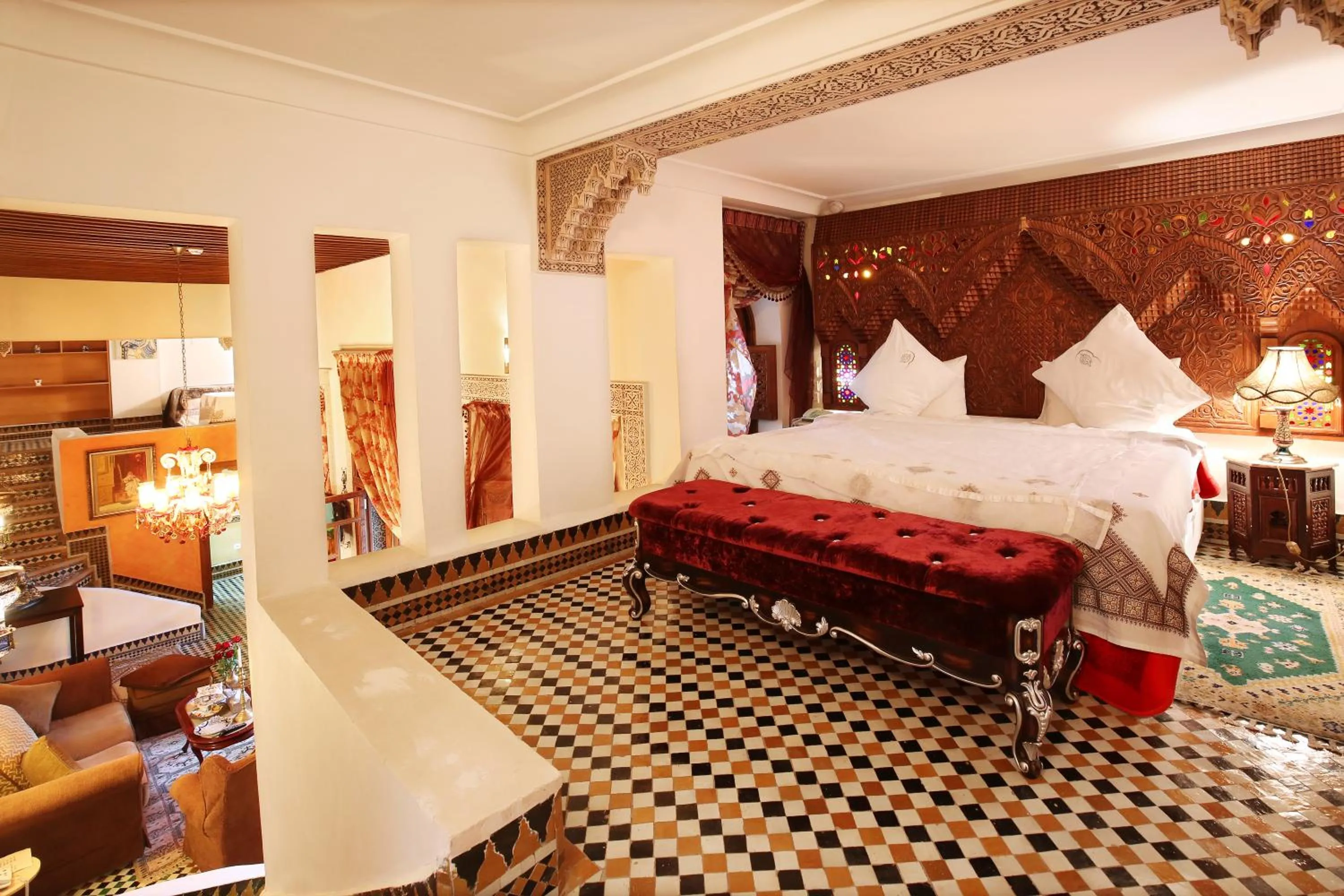 Bed in Riad Arabesque & Spa