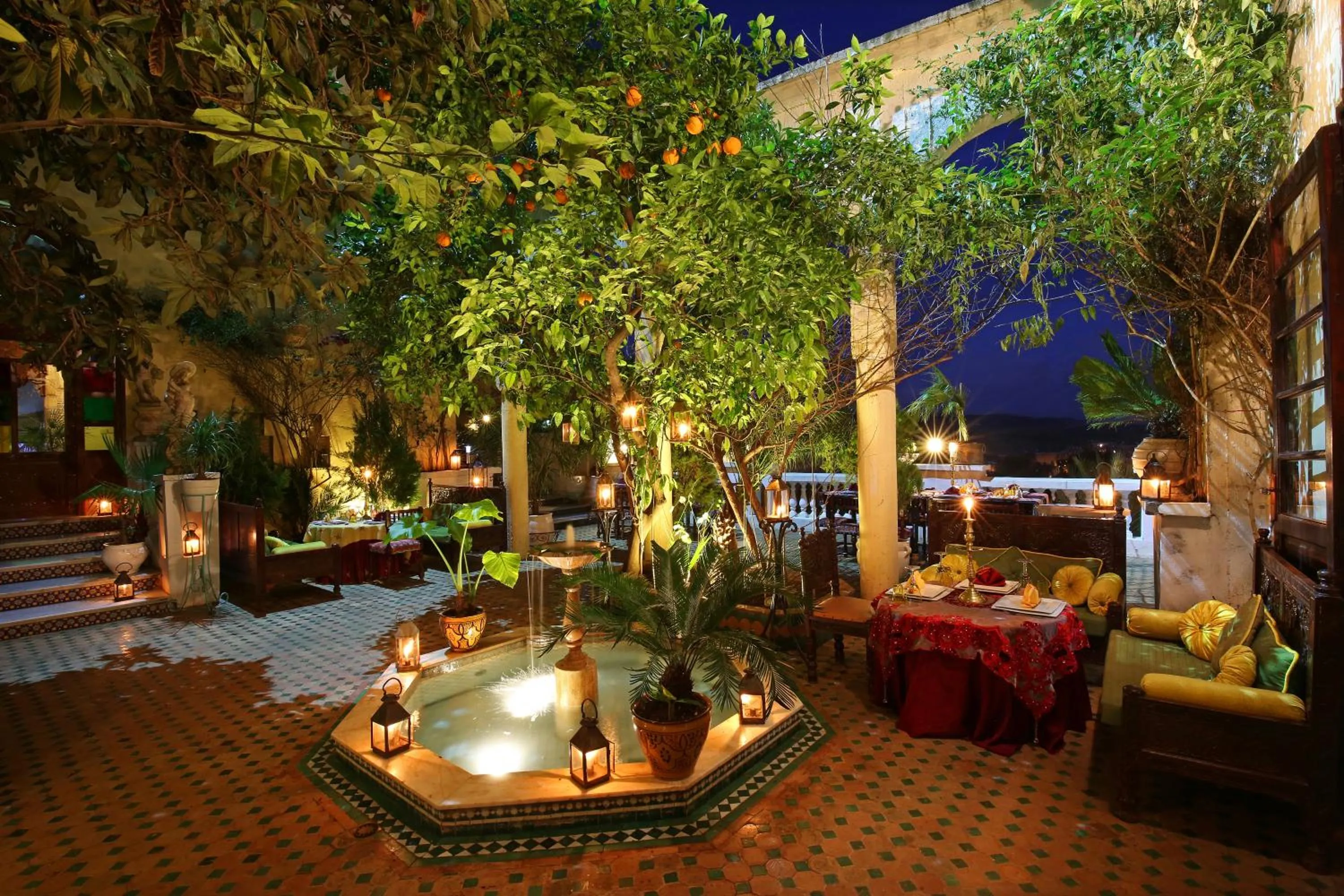 Restaurant/places to eat in Riad Arabesque & Spa