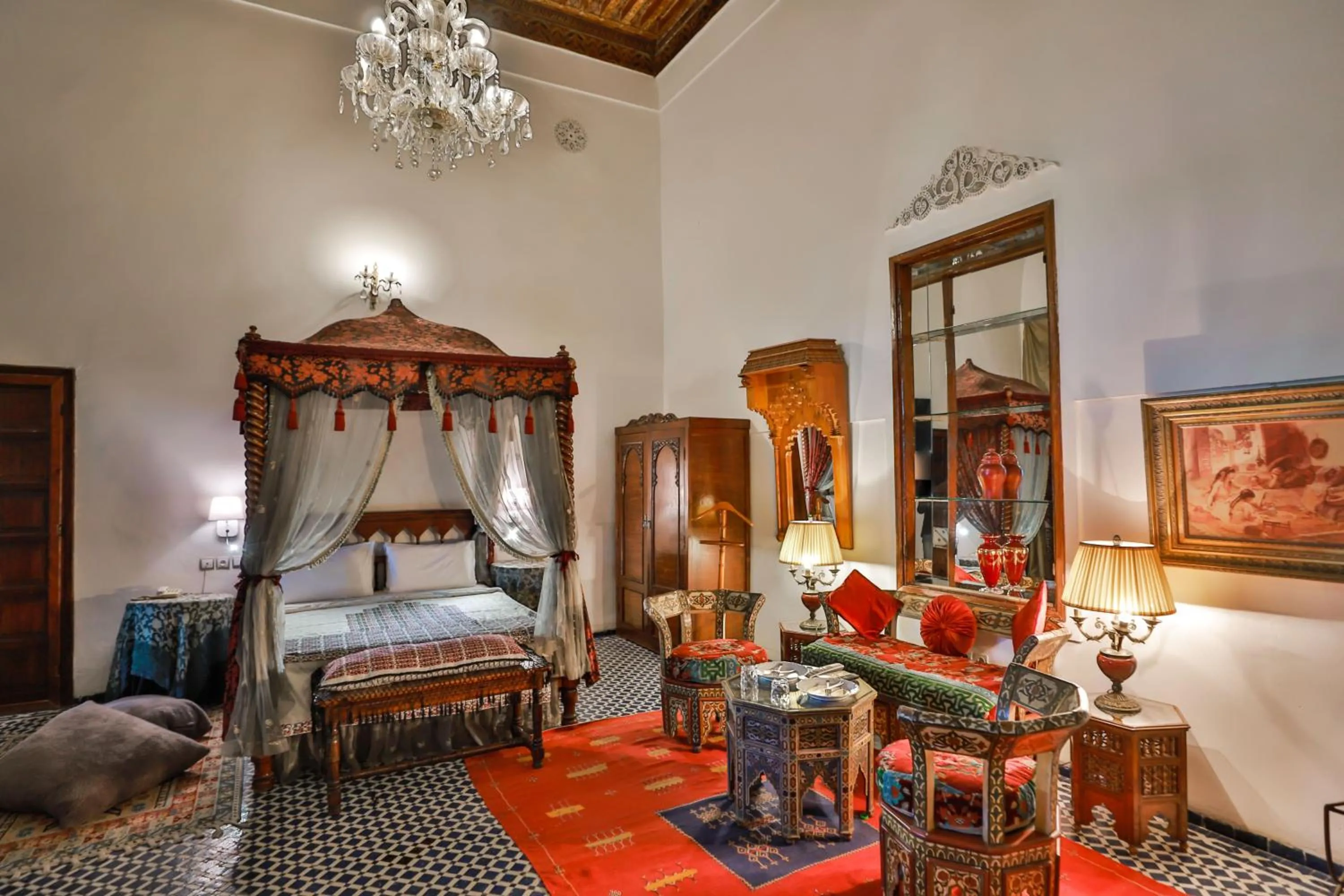 Bed in Riad Arabesque & Spa