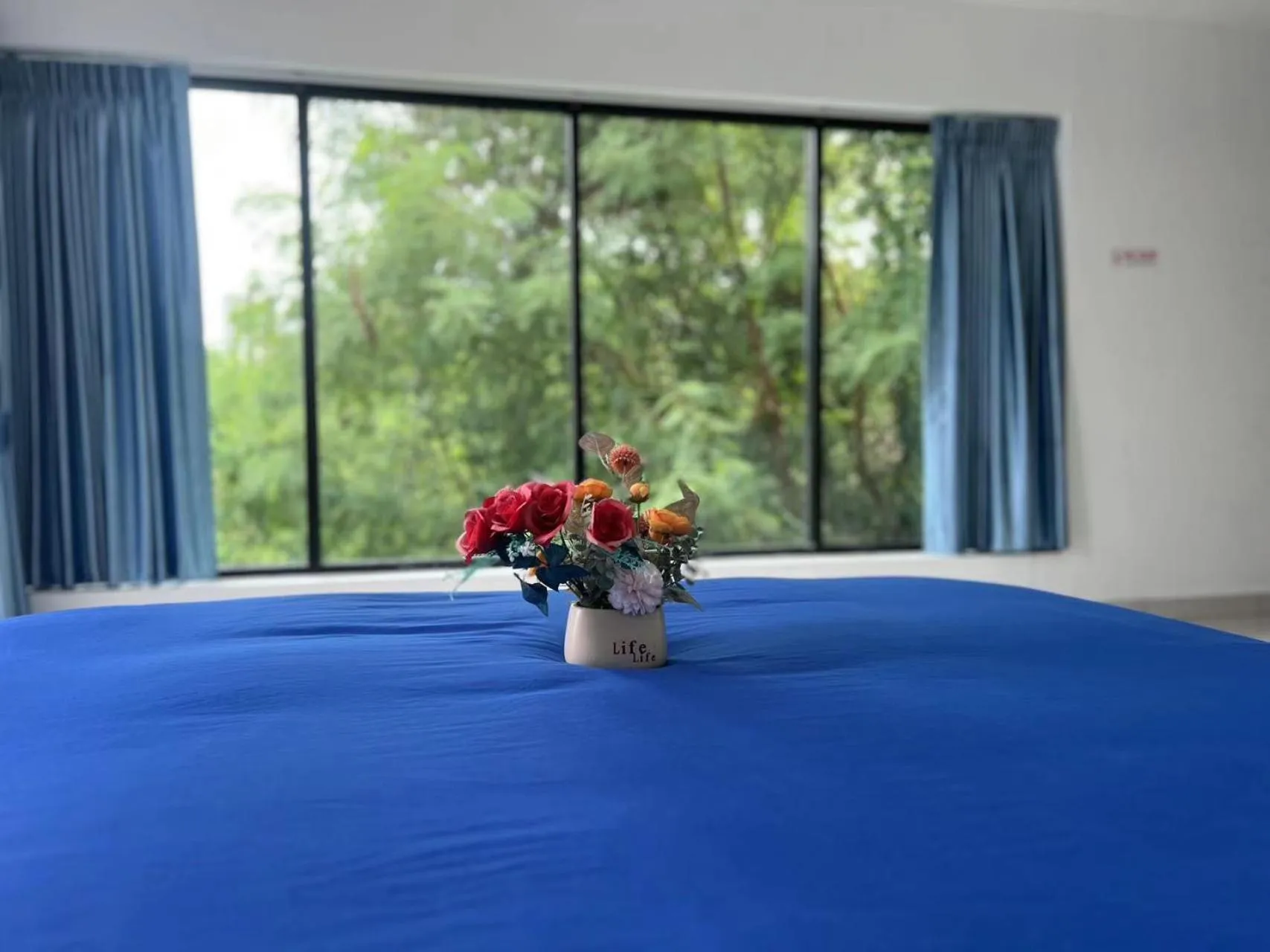 Bed in Mona Lisa pool villa