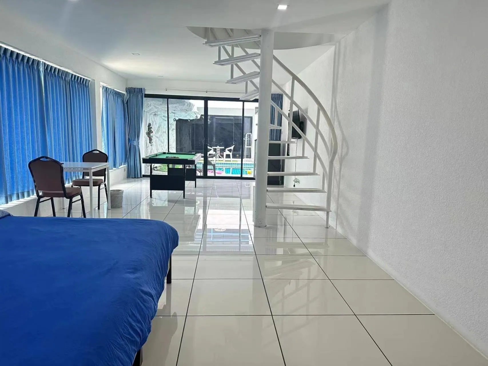 Living room in Mona Lisa pool villa