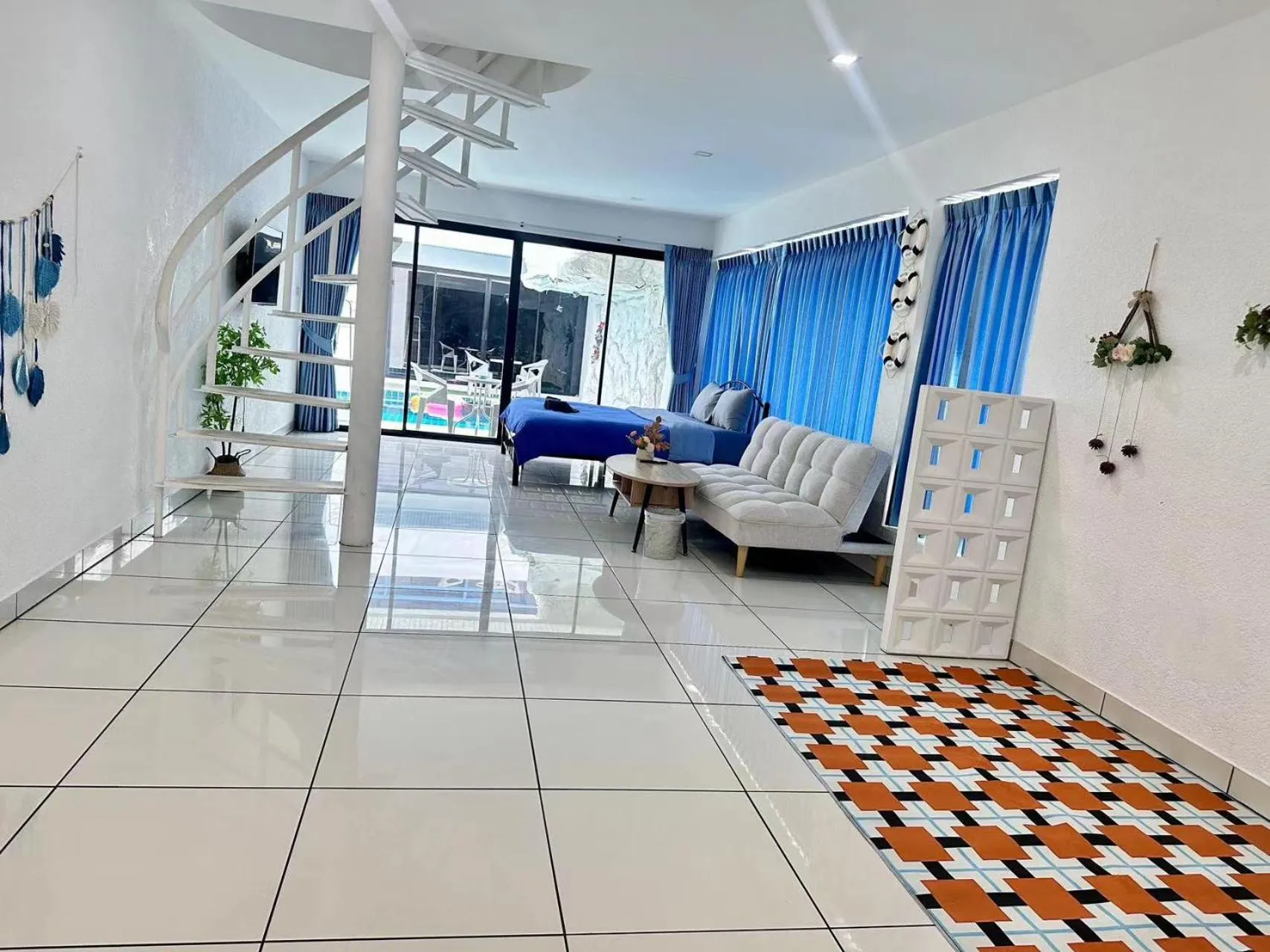 Living room in Mona Lisa pool villa