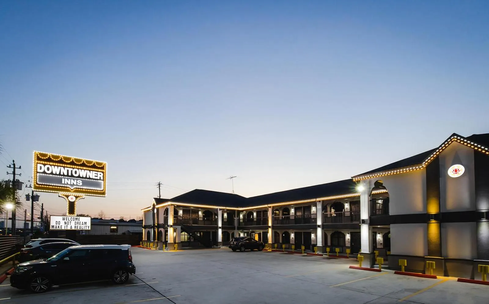 Property building in Downtowner Inns - Houston Downtown & Convention Center