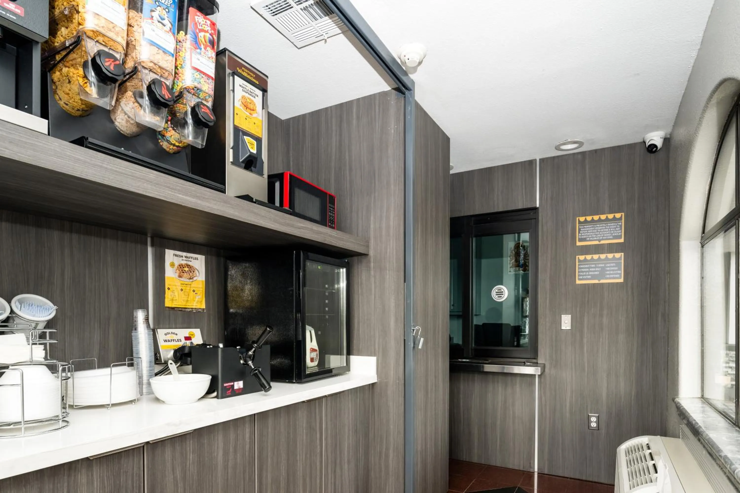 Lobby or reception in Downtowner Inns - Houston Downtown & Convention Center