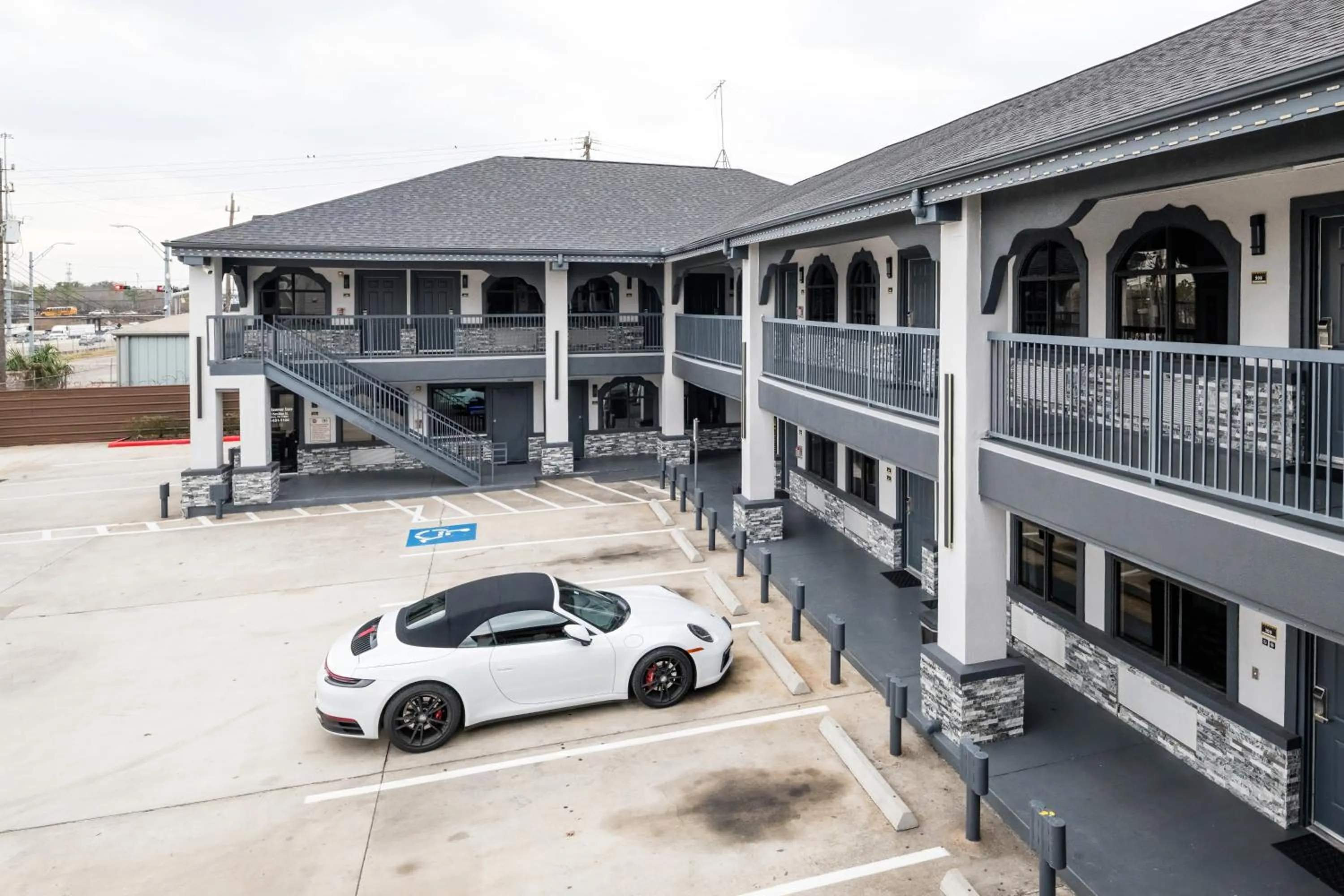 Property building in Downtowner Inns - Houston Downtown & Convention Center