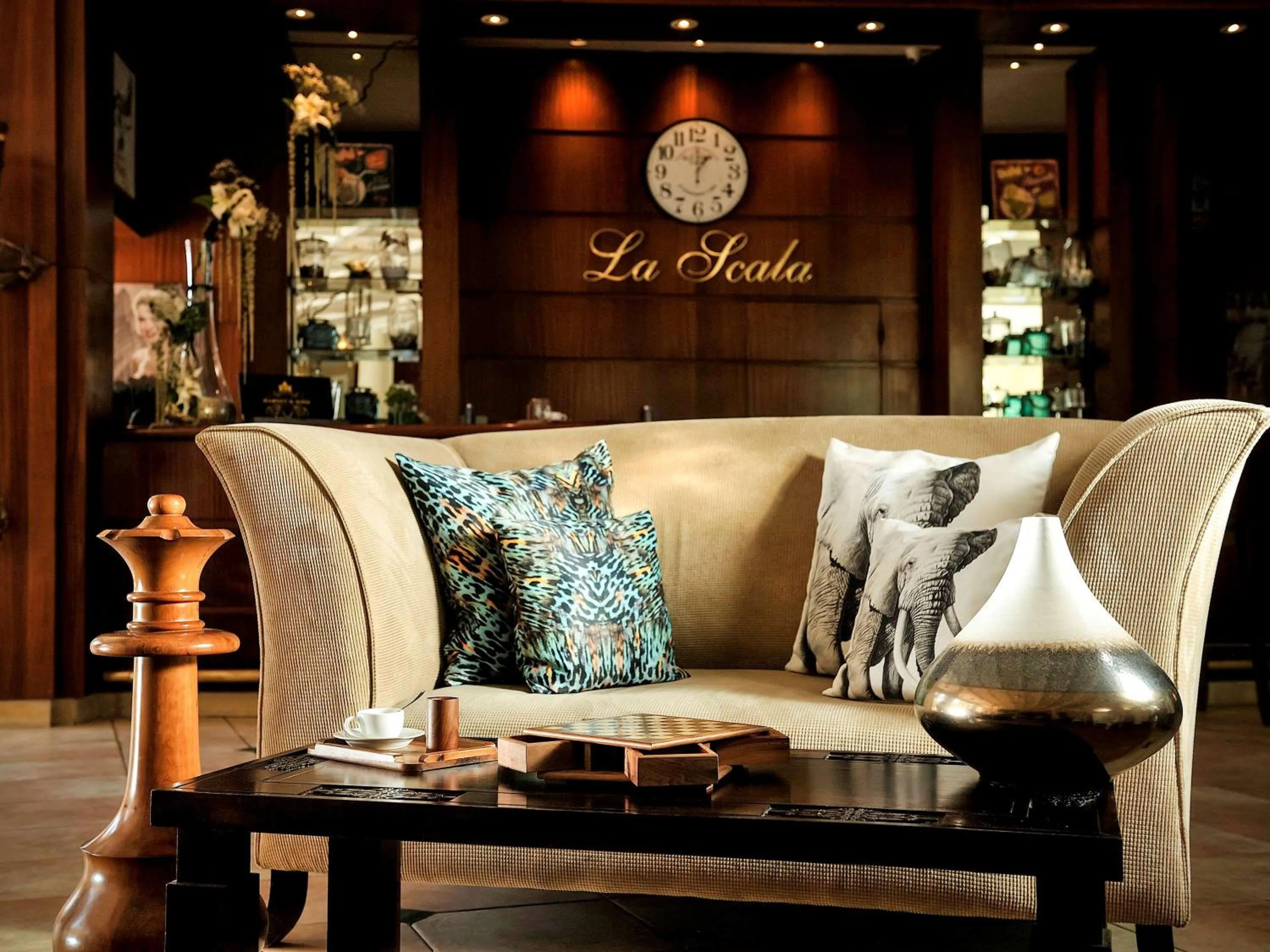 Lounge or bar in Le Médina Essaouira Thalassa Sea & Spa - MGallery Collection