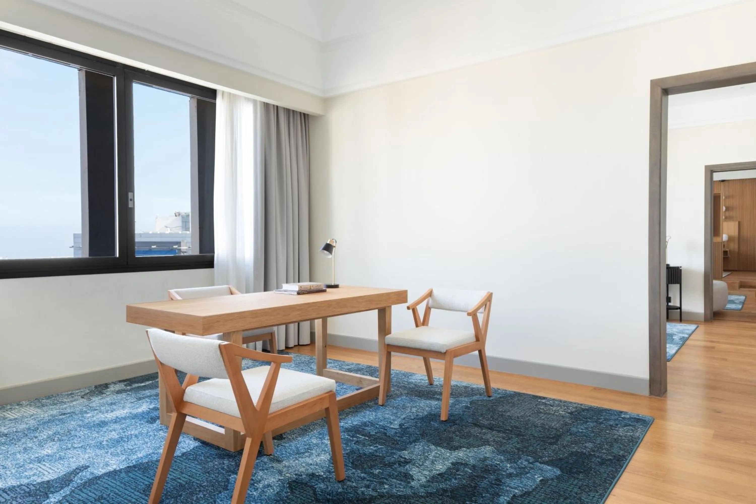 Photo of the whole room in Casablanca Marriott Hotel