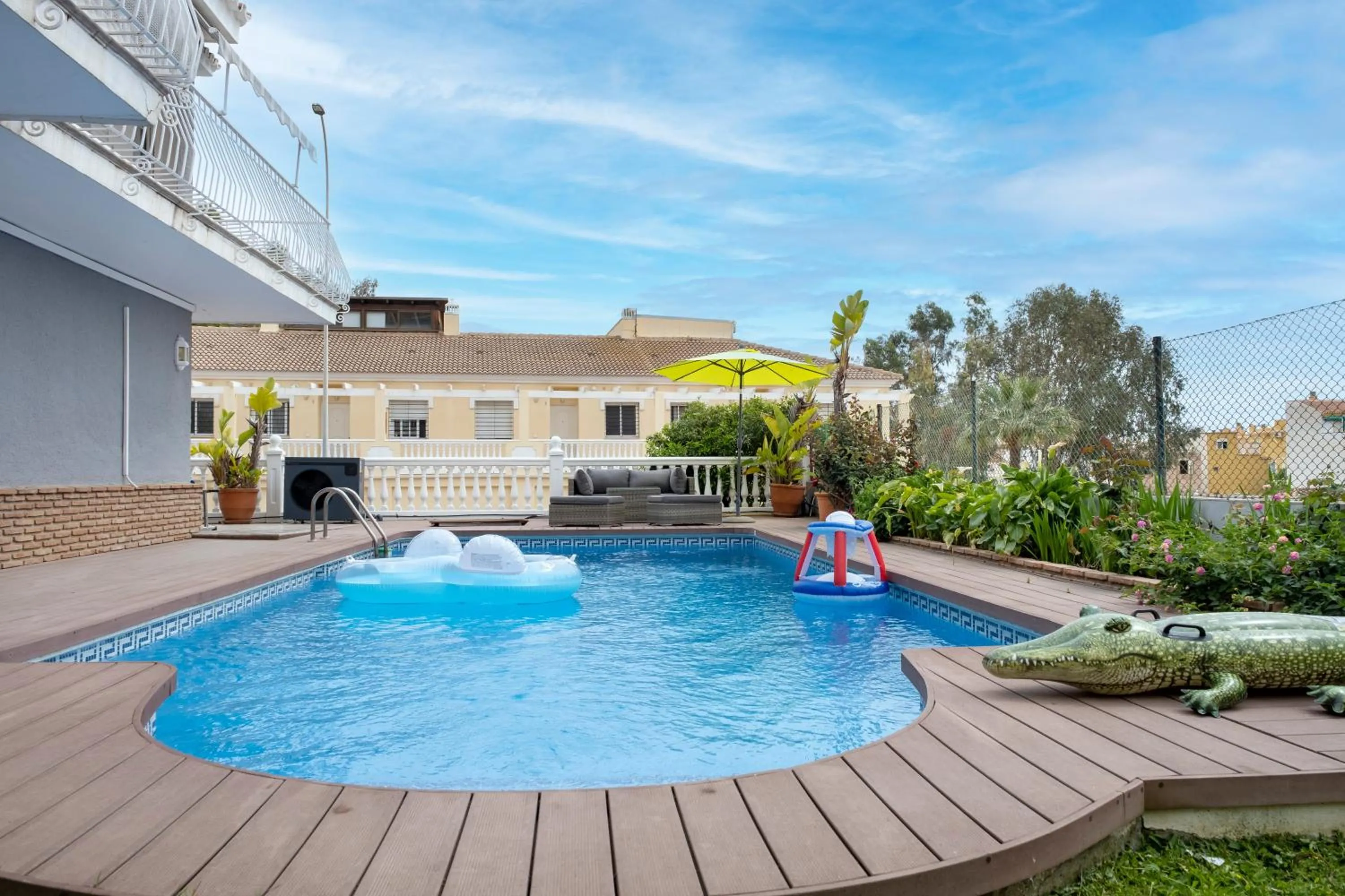 Apartment Los Olivos Heated Pool