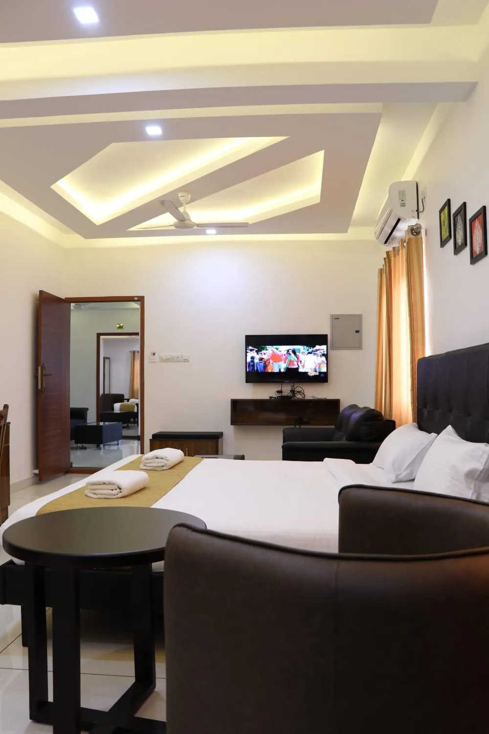 Dana Residency by D2v