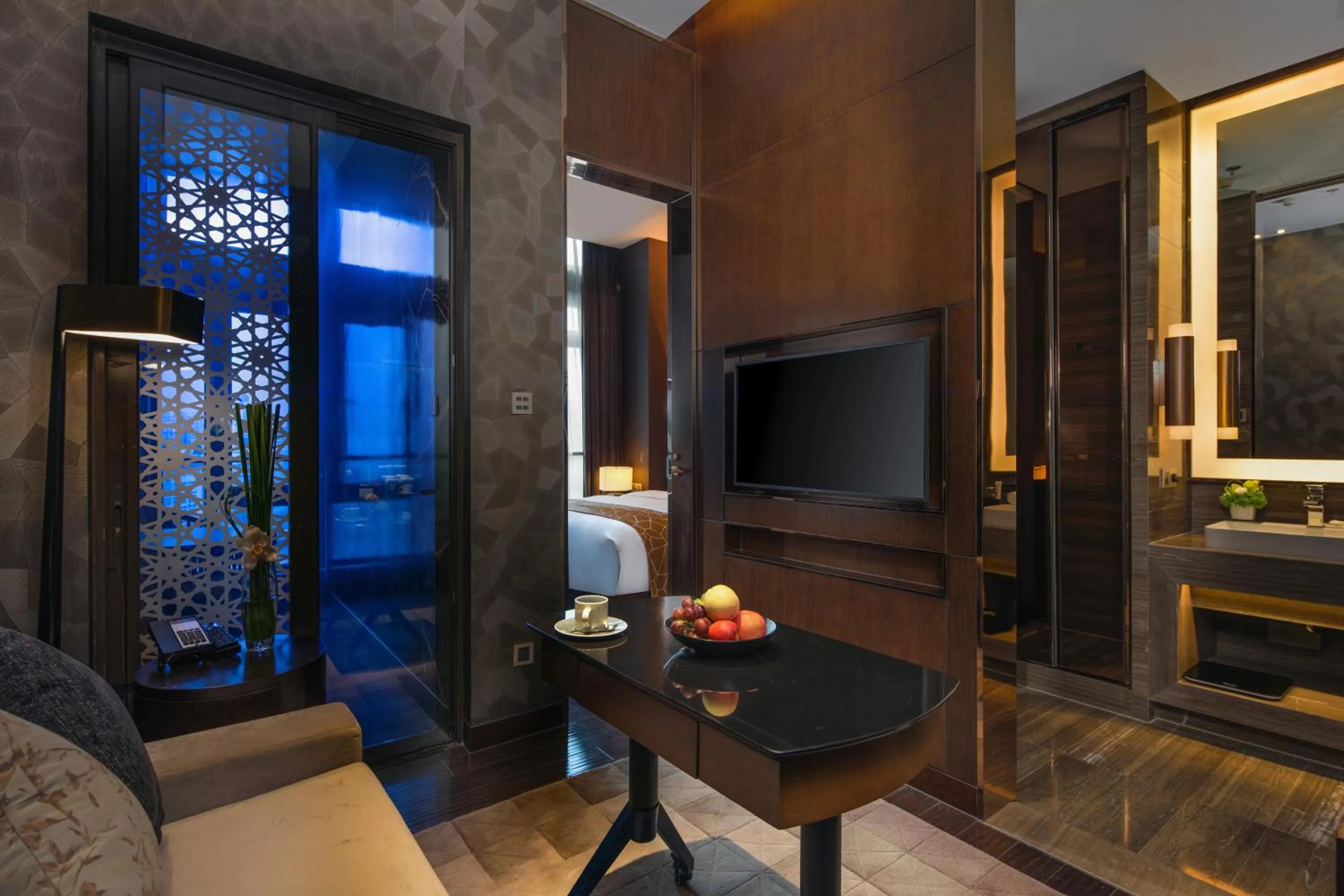 Communal lounge/ TV room in Rocase Boutique Hotel Wuxi