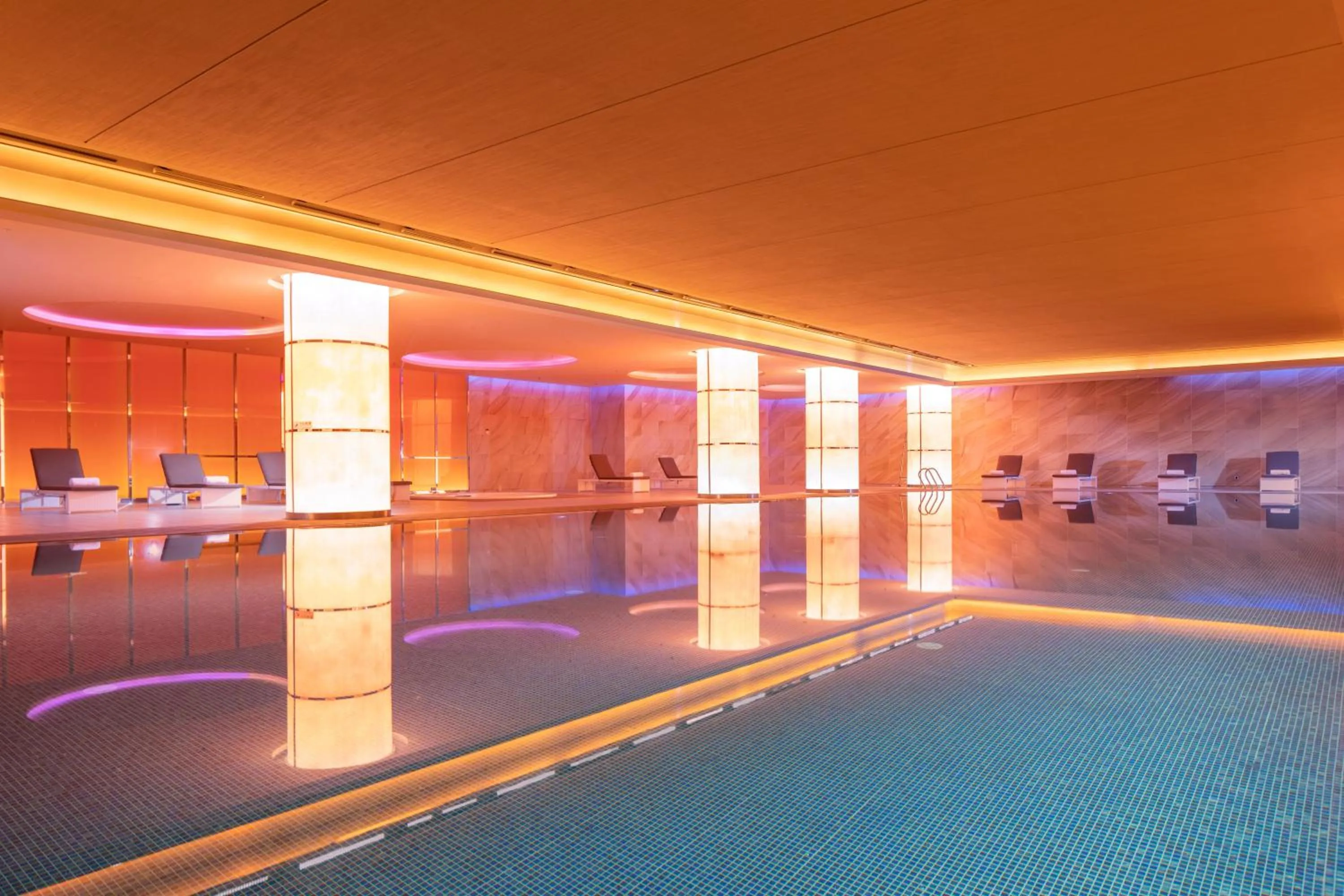 Swimming pool in Rocase Boutique Hotel Wuxi