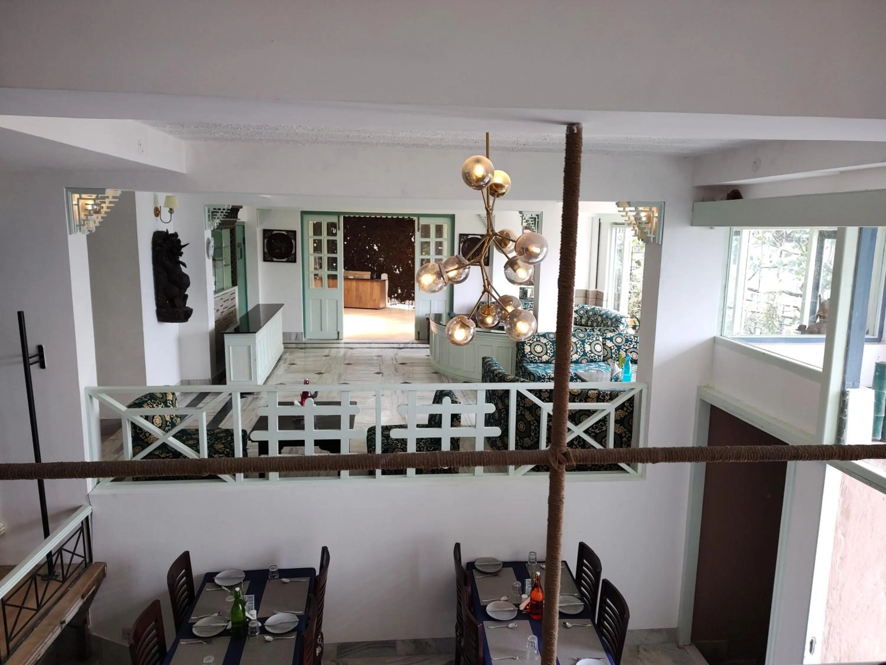 Restaurant/places to eat in Treenz Lite