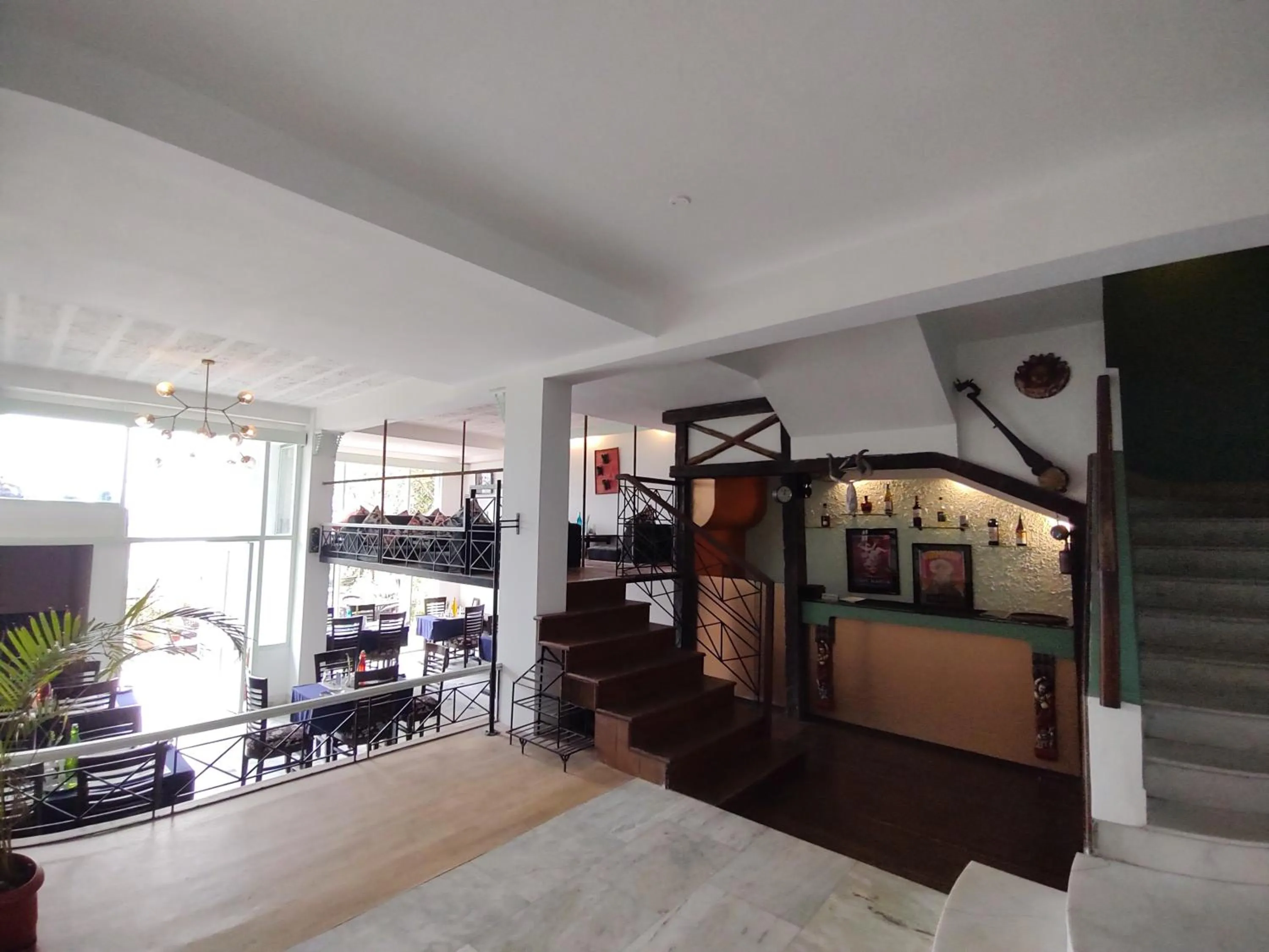 Restaurant/places to eat in Treenz Lite