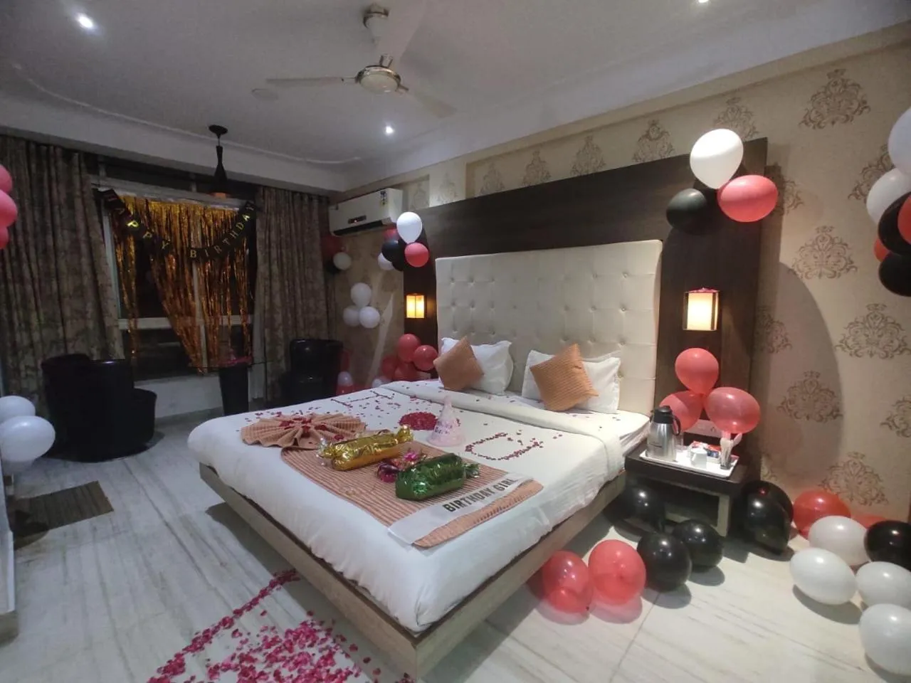 Bed in Hotel Green View International