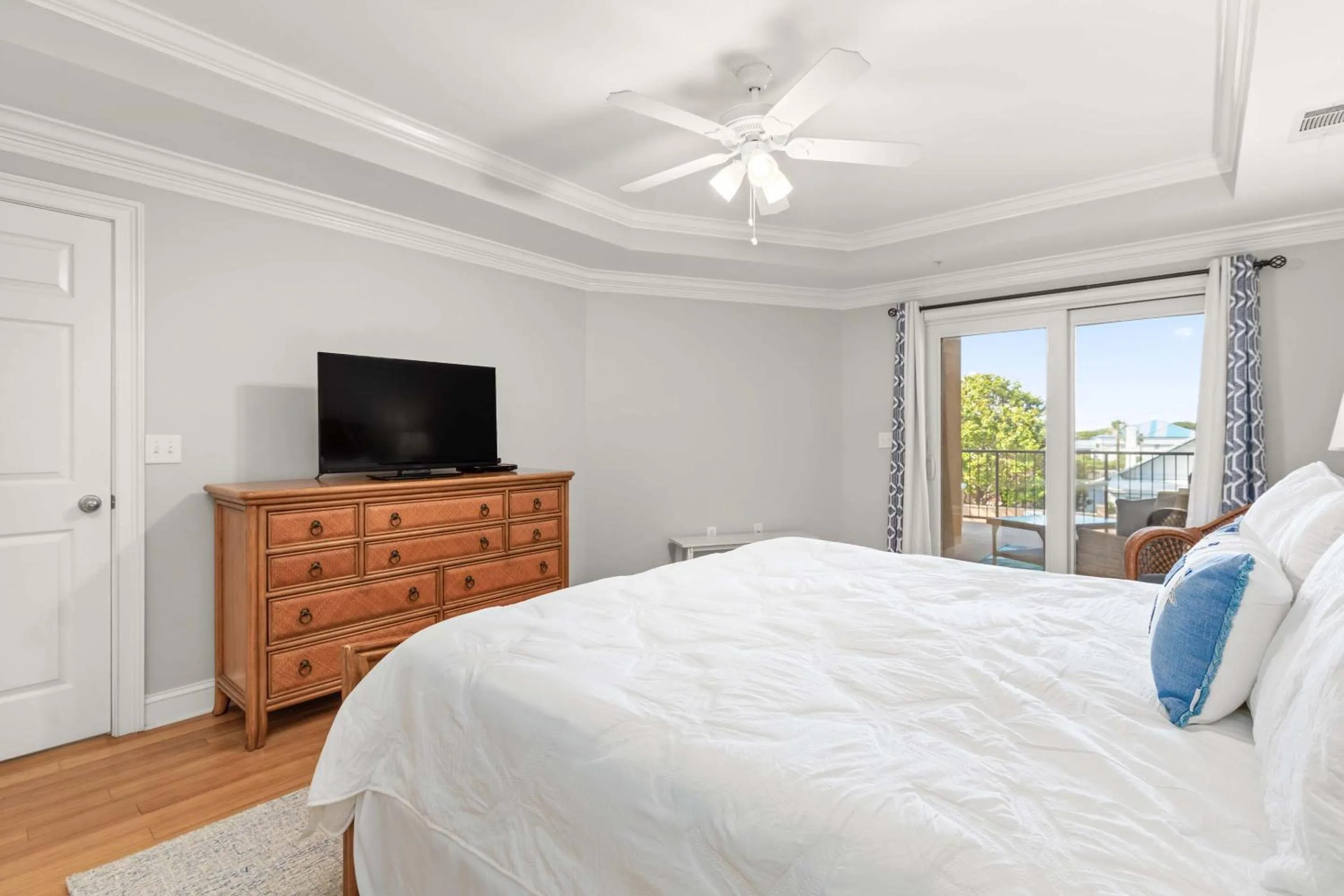 Bed in Brass Rail 220