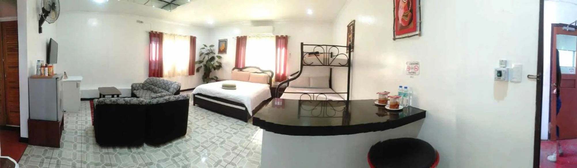 Bed in Arizona Beach Resort, Subic Bay, Philippines 2200