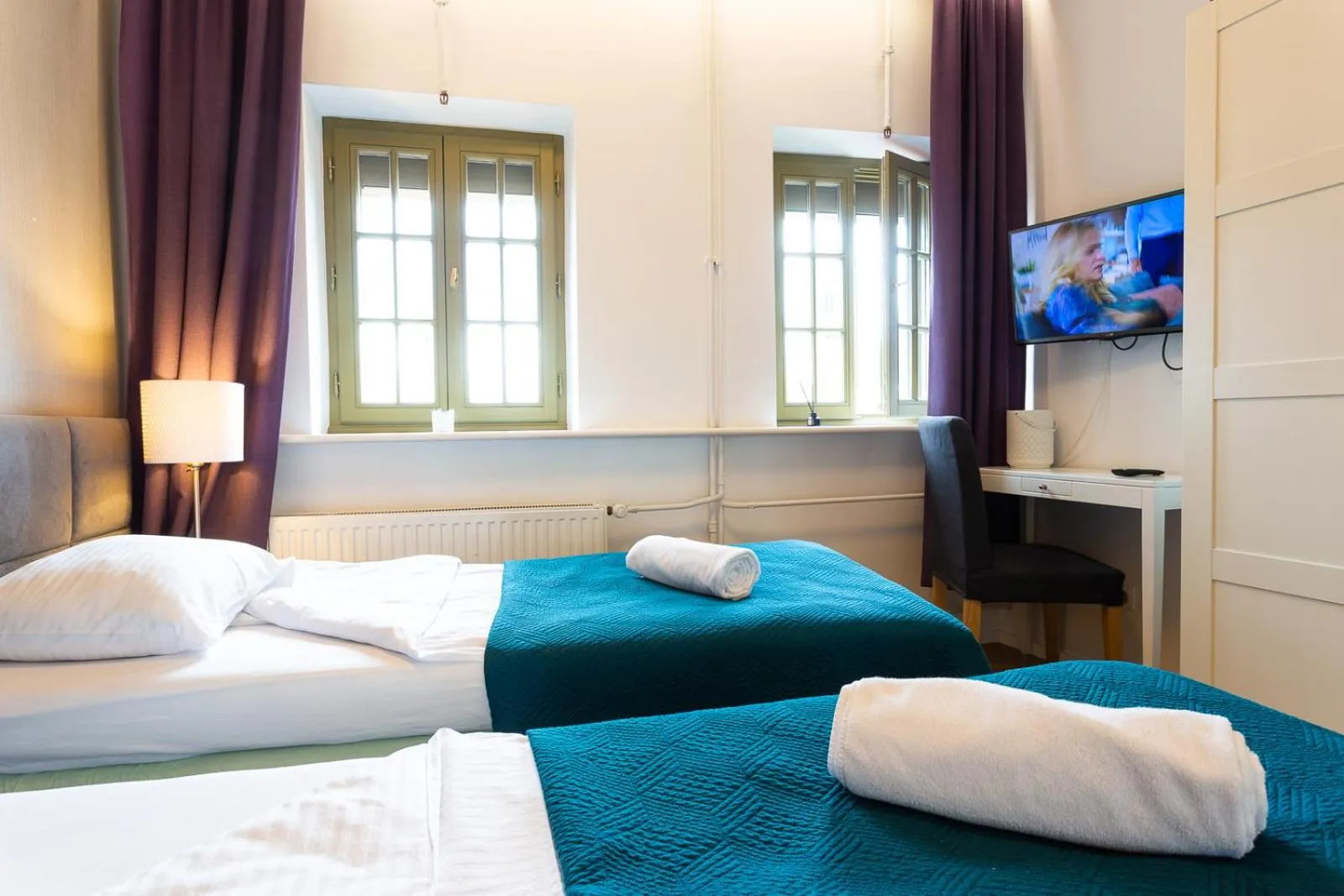 Bed in Moon Apartments Gdańsk