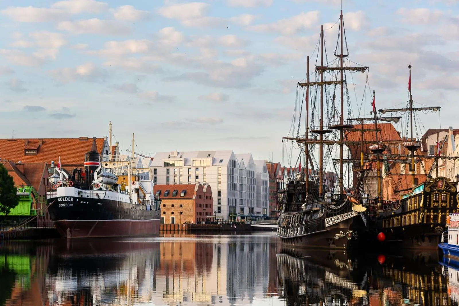 Restaurant/places to eat in Moon Apartments Gdańsk