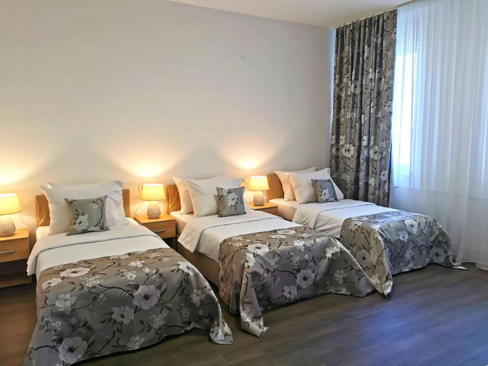 Deluxe Triple Room in Hotel N
