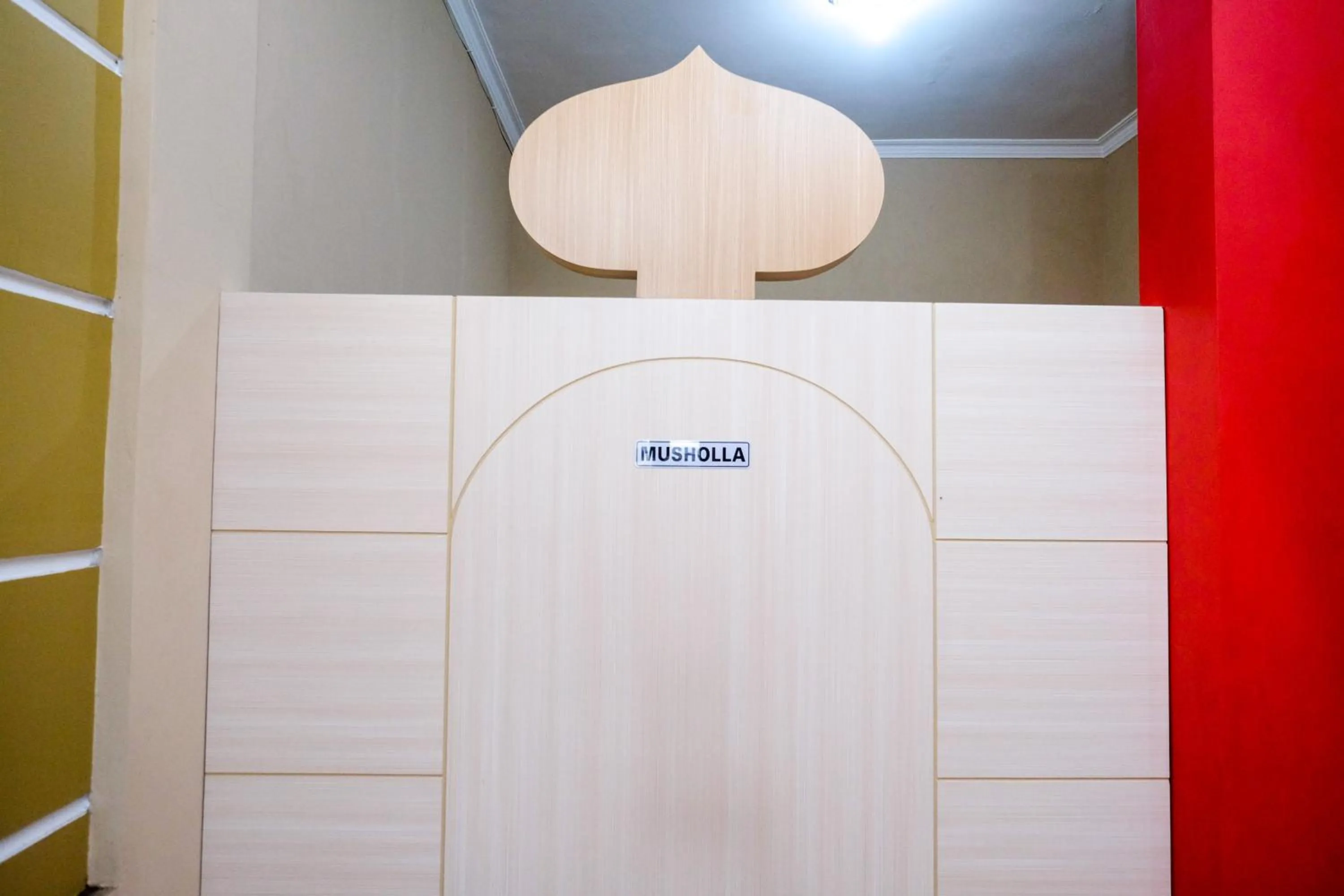 Place of worship in RedDoorz Syariah near Perempatan Kartasura