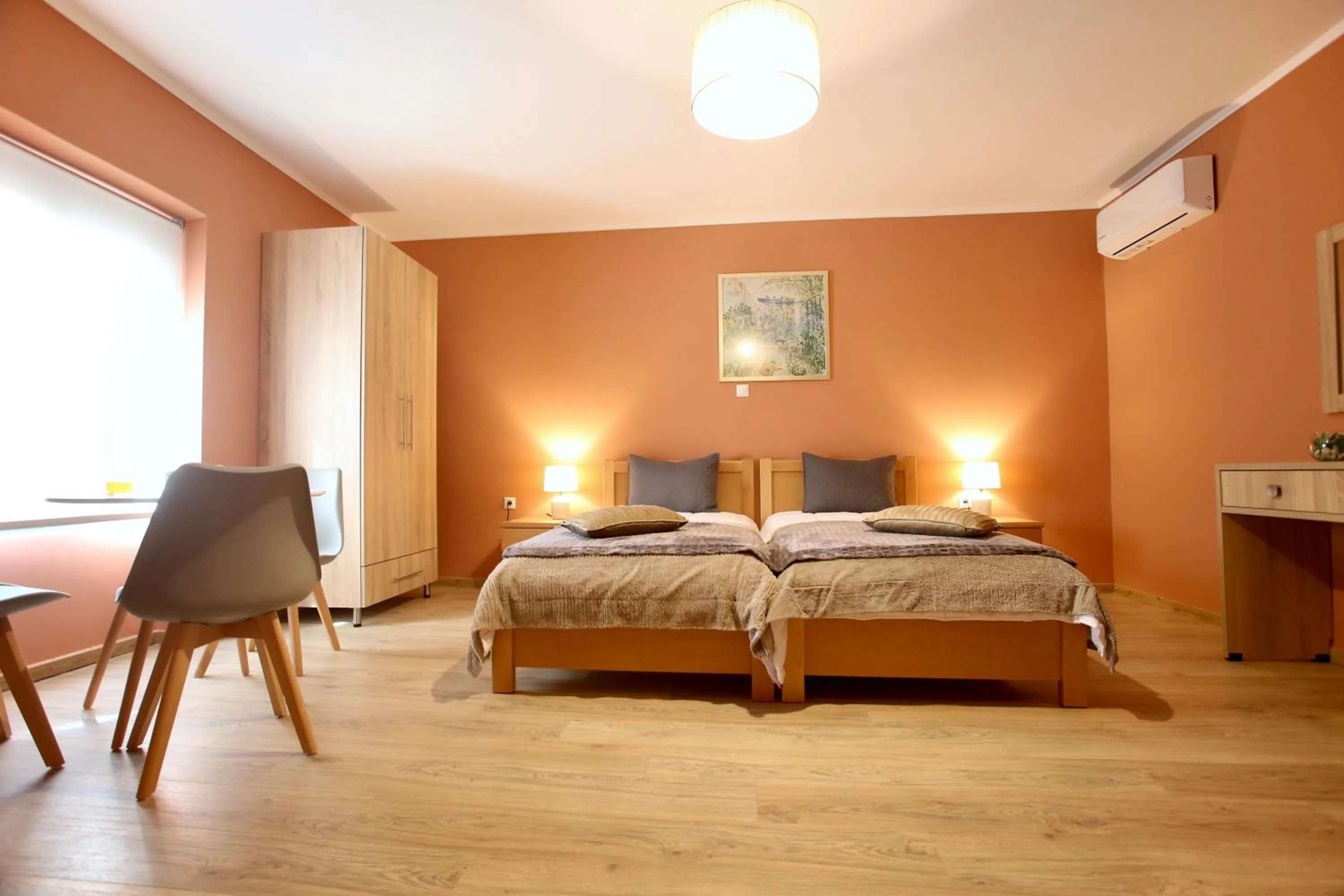 Bed in GK Mediterranean Village - Airport Free Shuttle by GK Properties