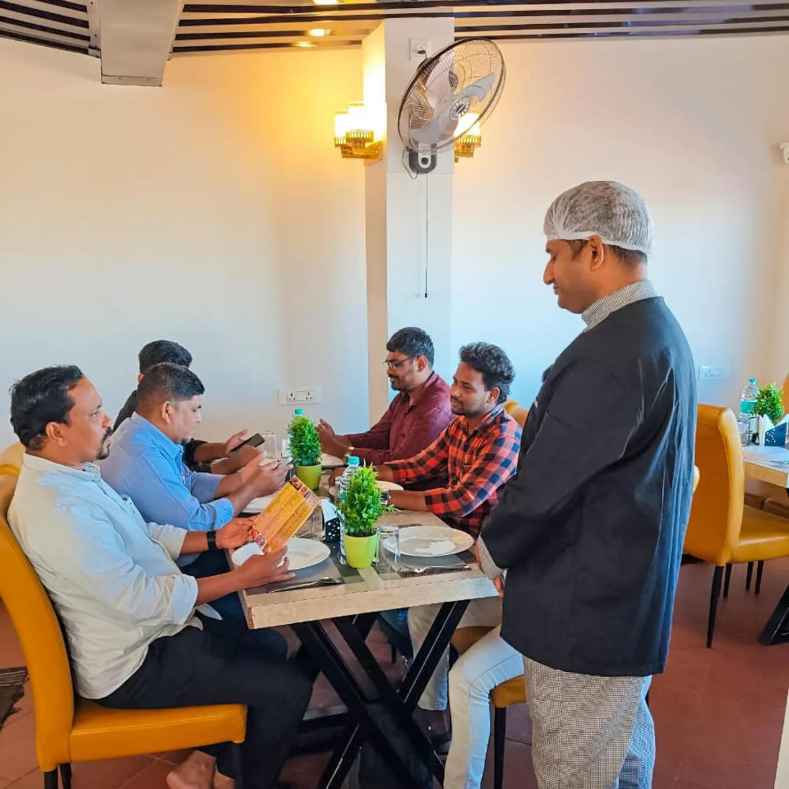 Restaurant/places to eat in GRAND ONE TOWER