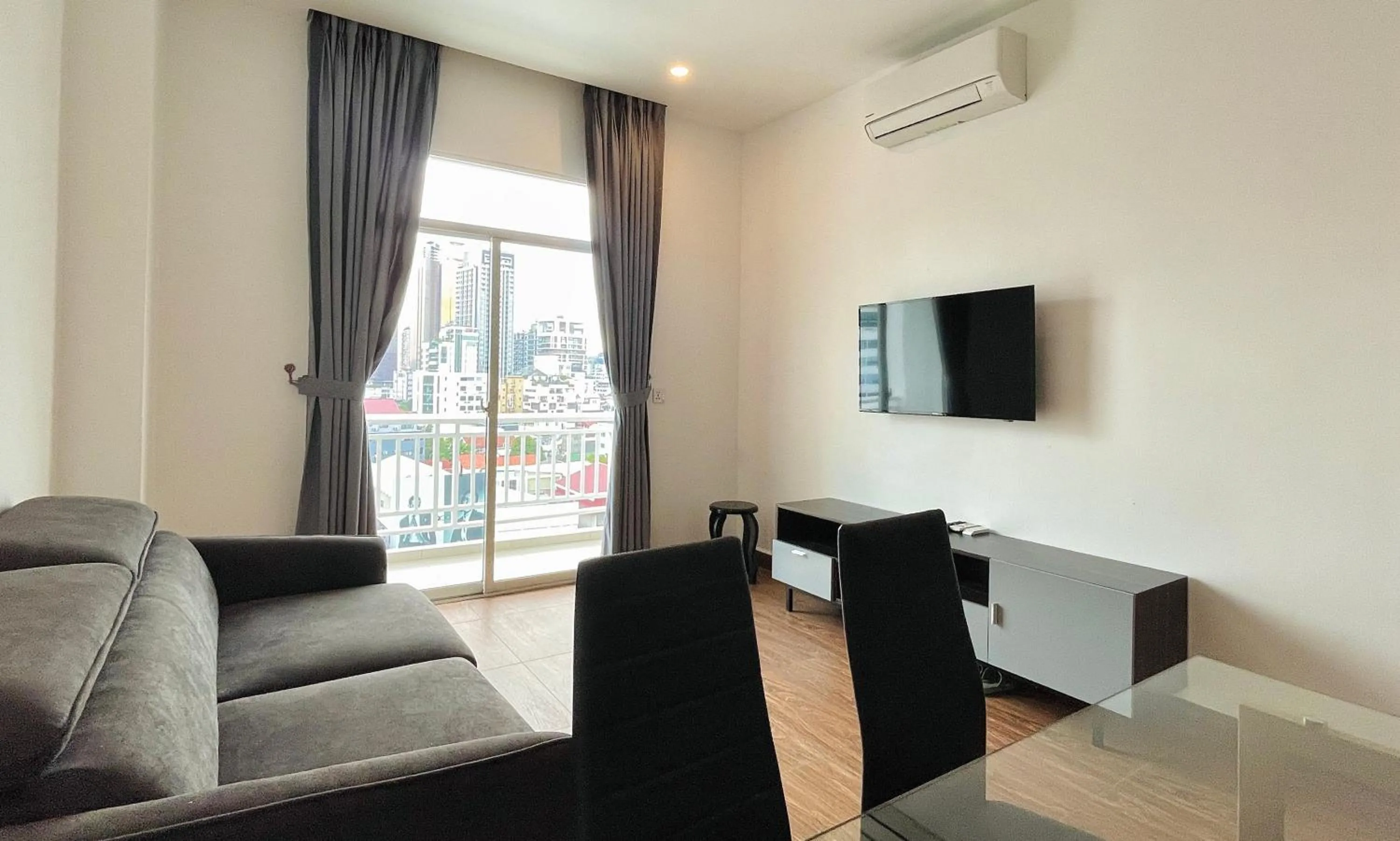 Living room in Times Hotel at Bassac Lane