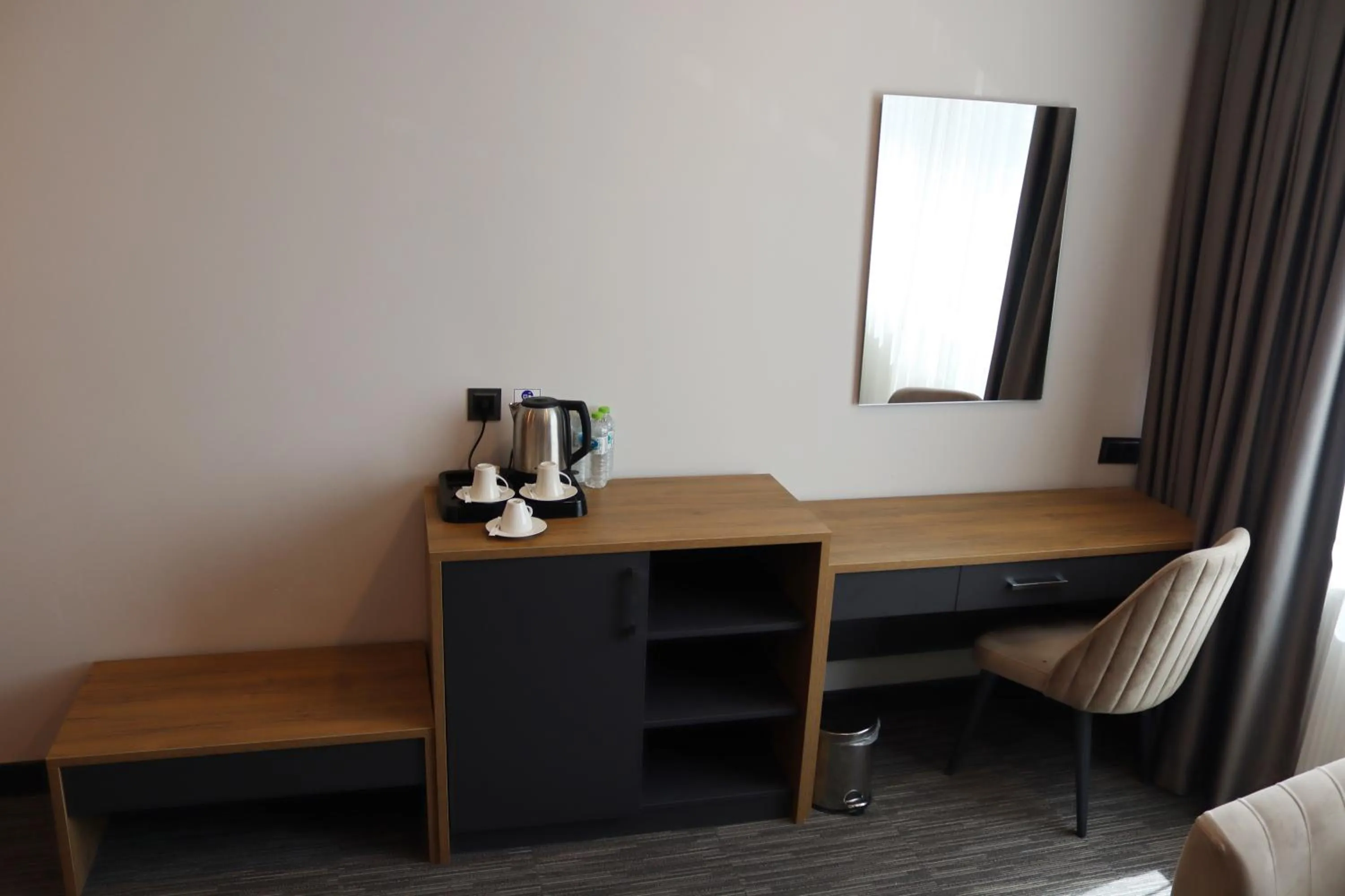 Coffee/tea facilities in HOME PLUS Hotel