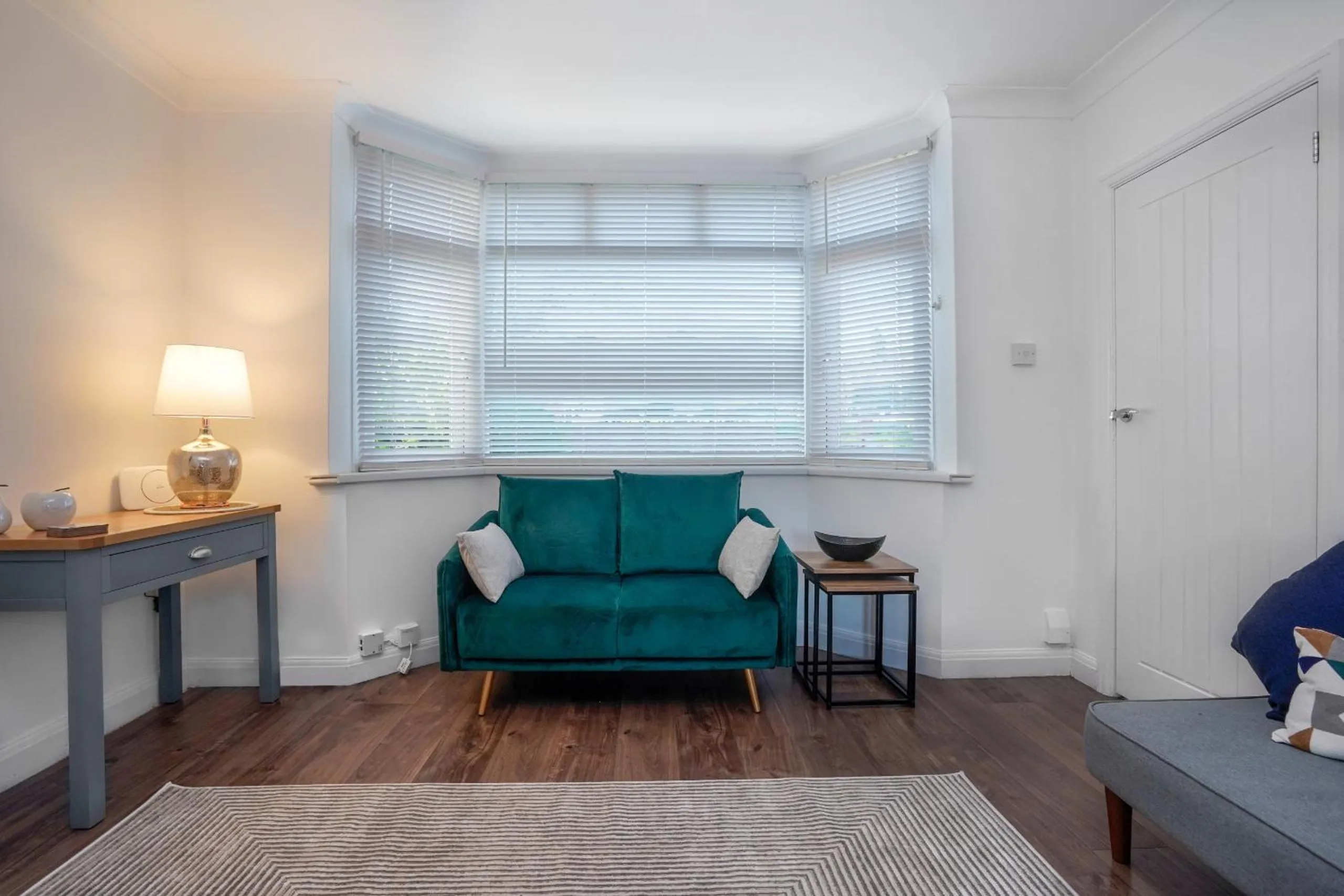 Living room in Cowdray Avenue