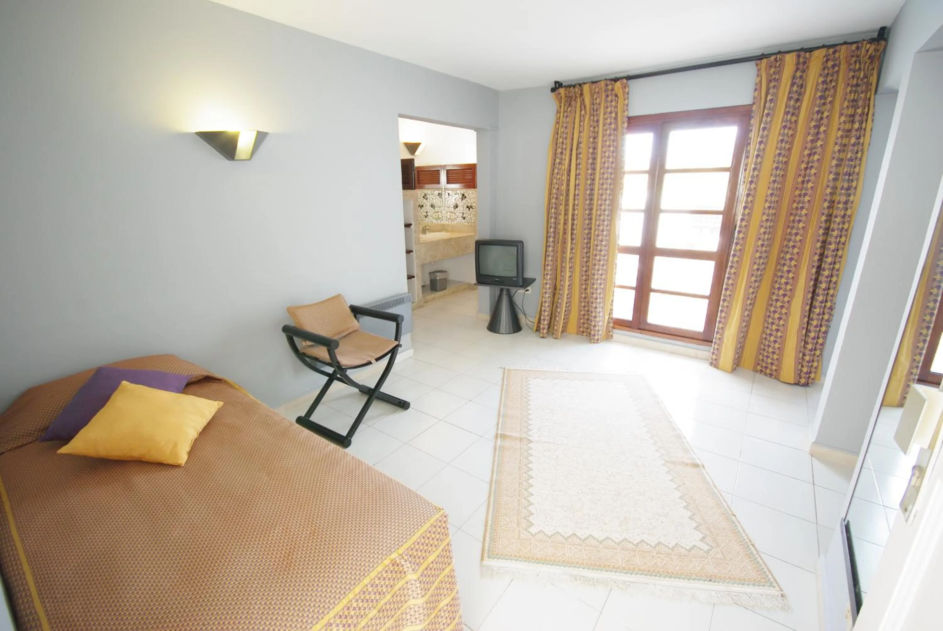 Bedroom, Bed in El Pueblo Tamlelt