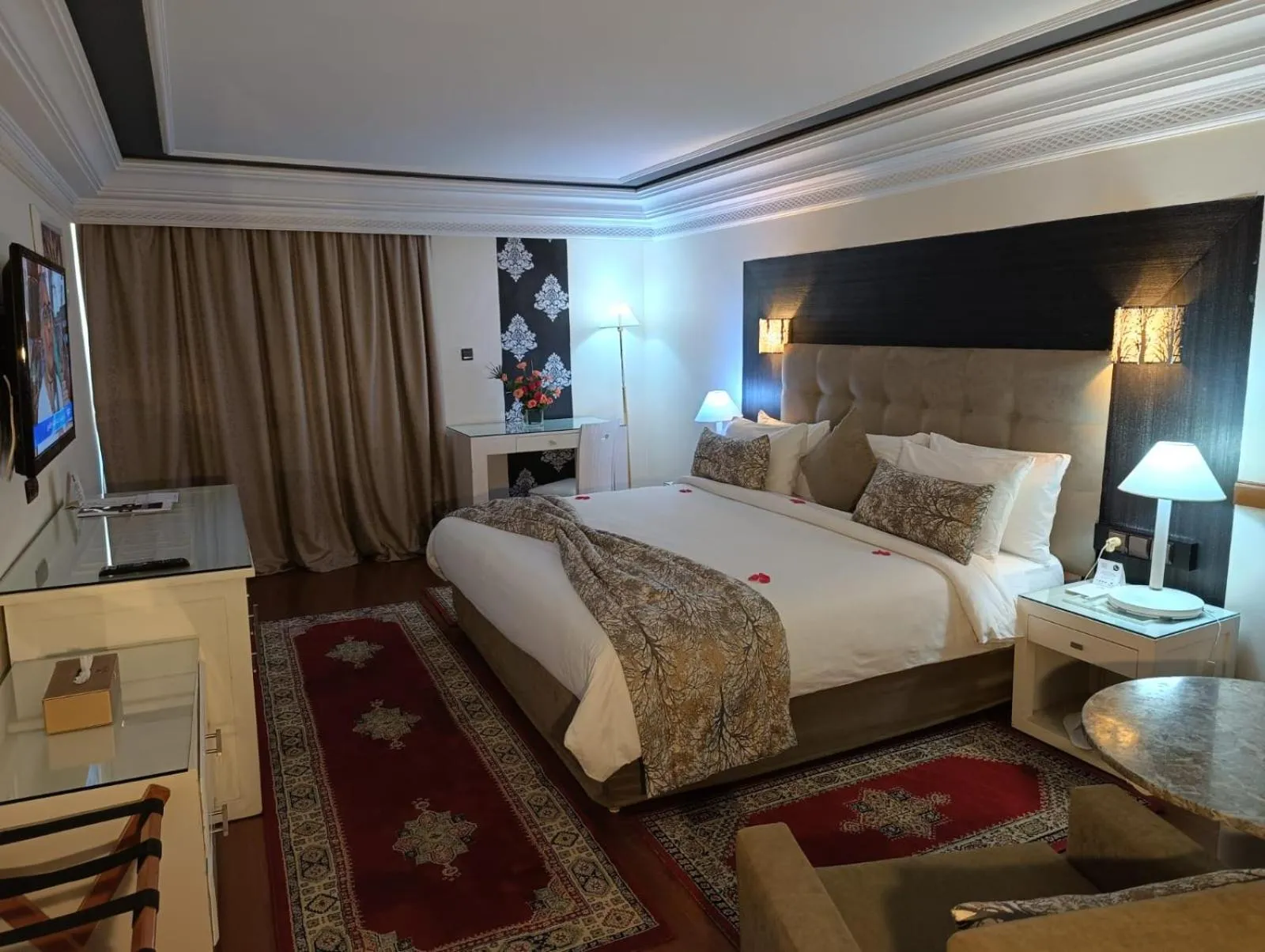 Bed in Royal Mirage Fes Hotel