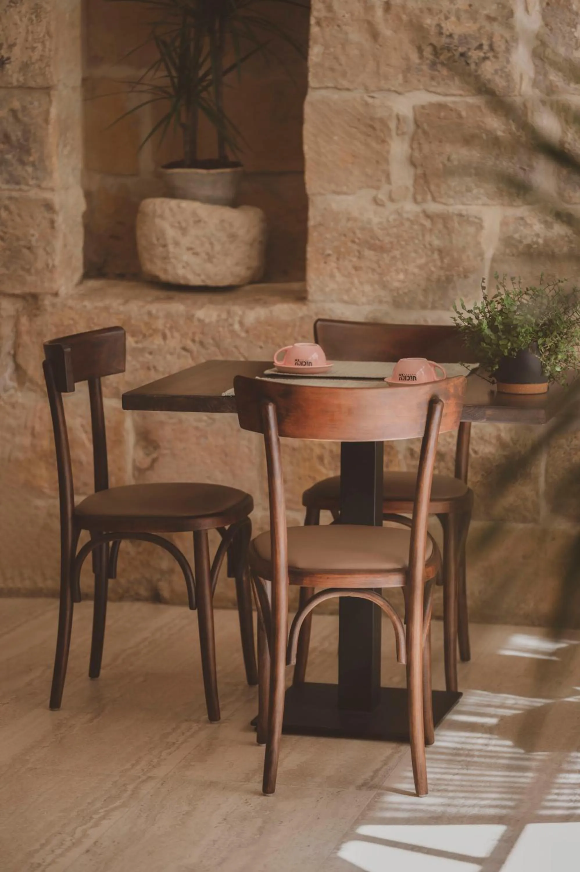 Breakfast in Maria Rosa Suites