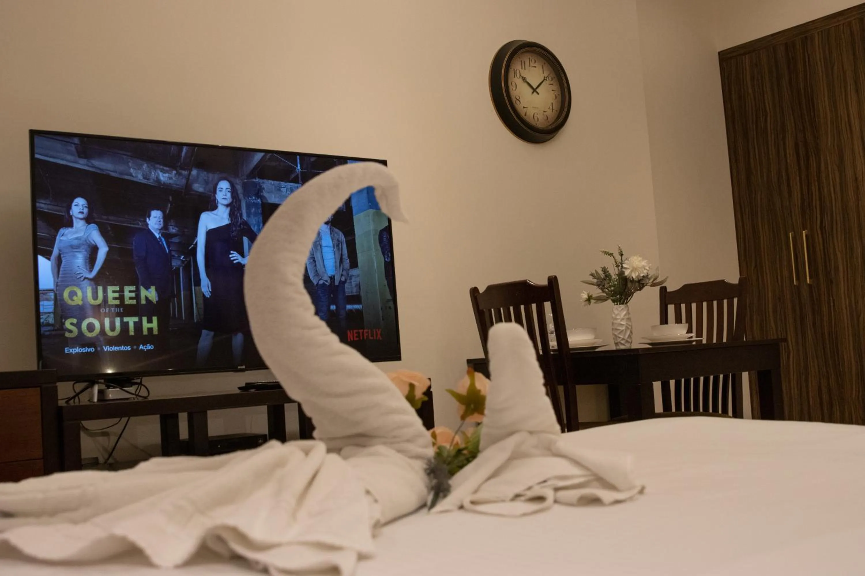 Bed in Elite Downtown Residences - Paradise View