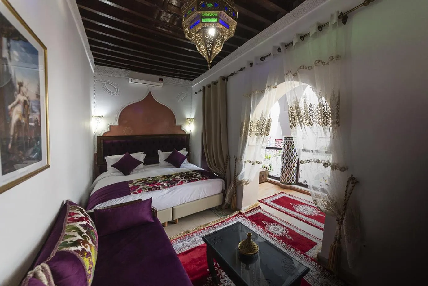 Bed in Riad Maison Belbaraka