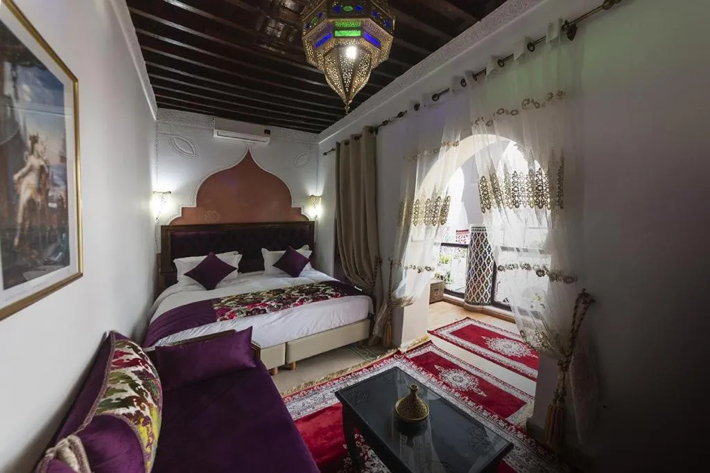 Bed in Riad Maison Belbaraka