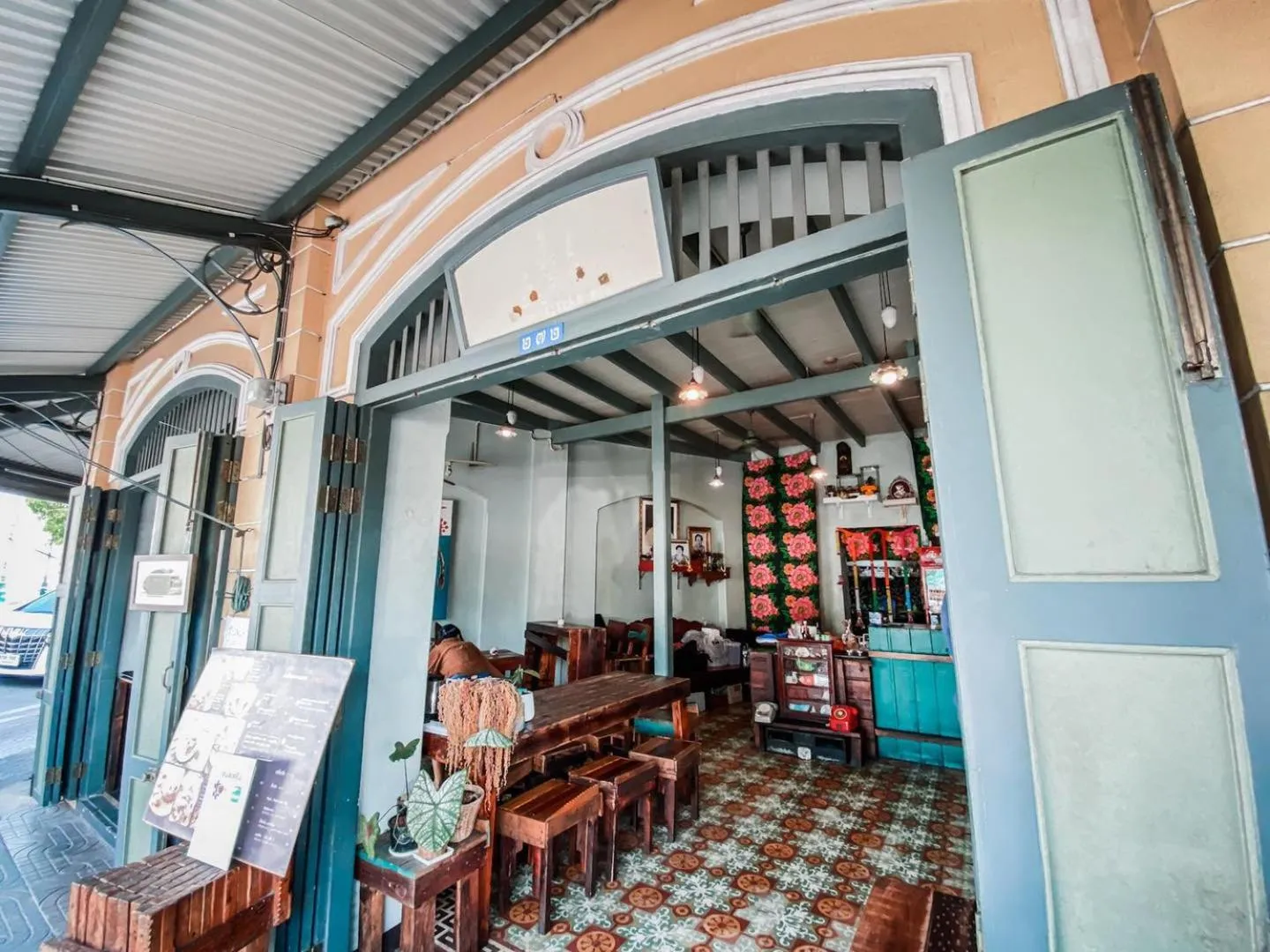 Restaurant/places to eat in XX GO INN Khaosan Road โกอินน์ ตรอกข้าวสาร