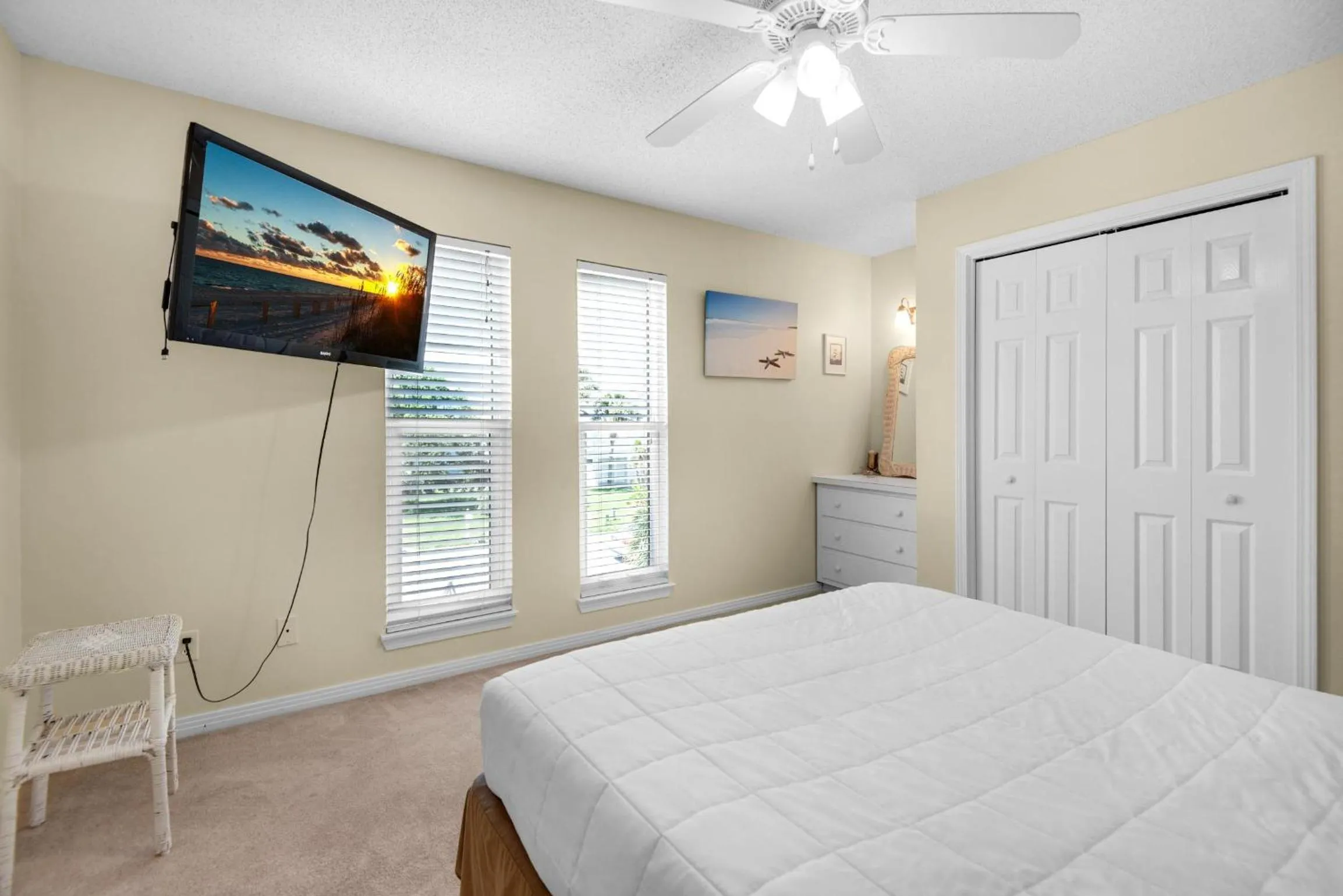 Bed in Barefoot & Buzzed