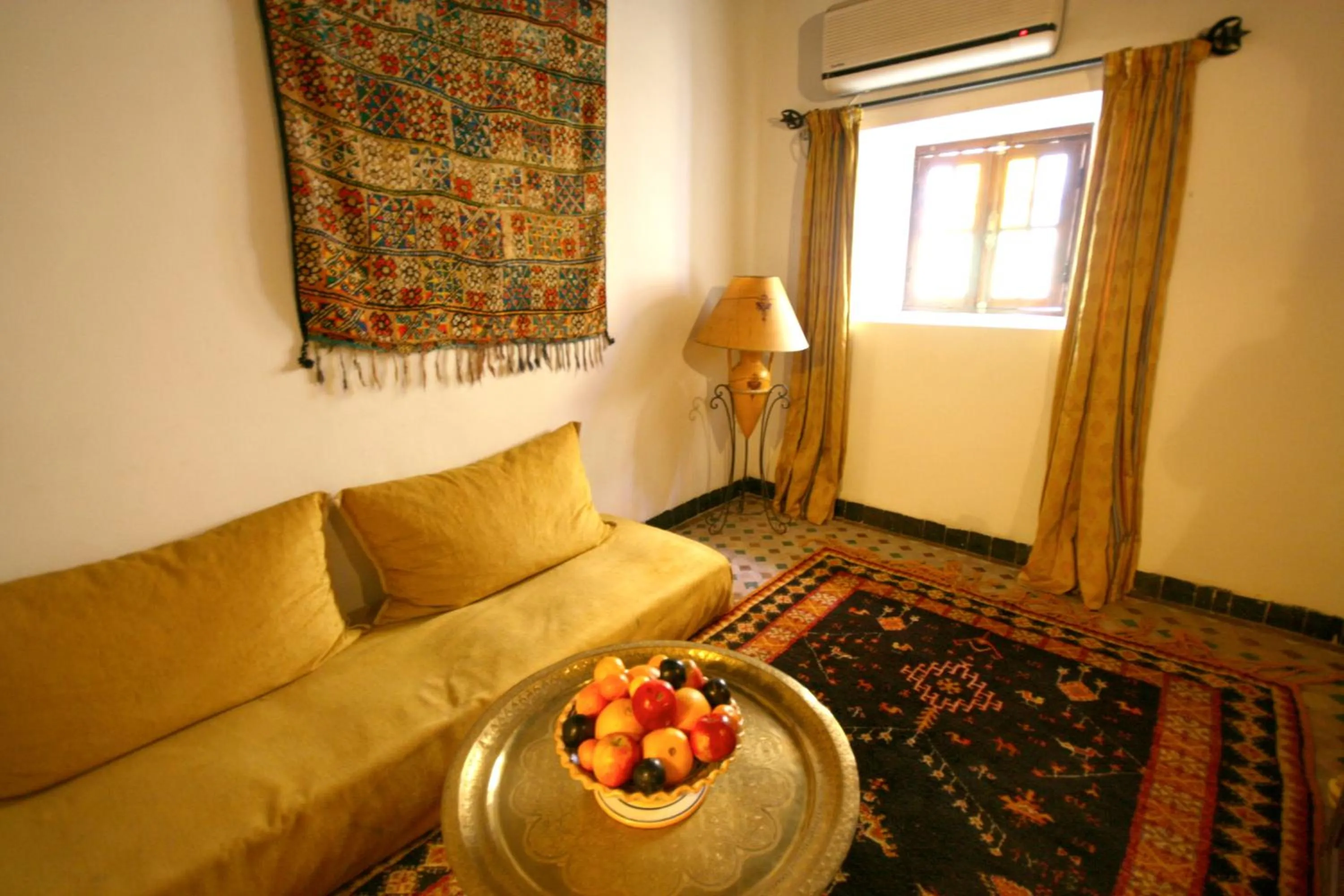 Living room in Riad El Ghalia