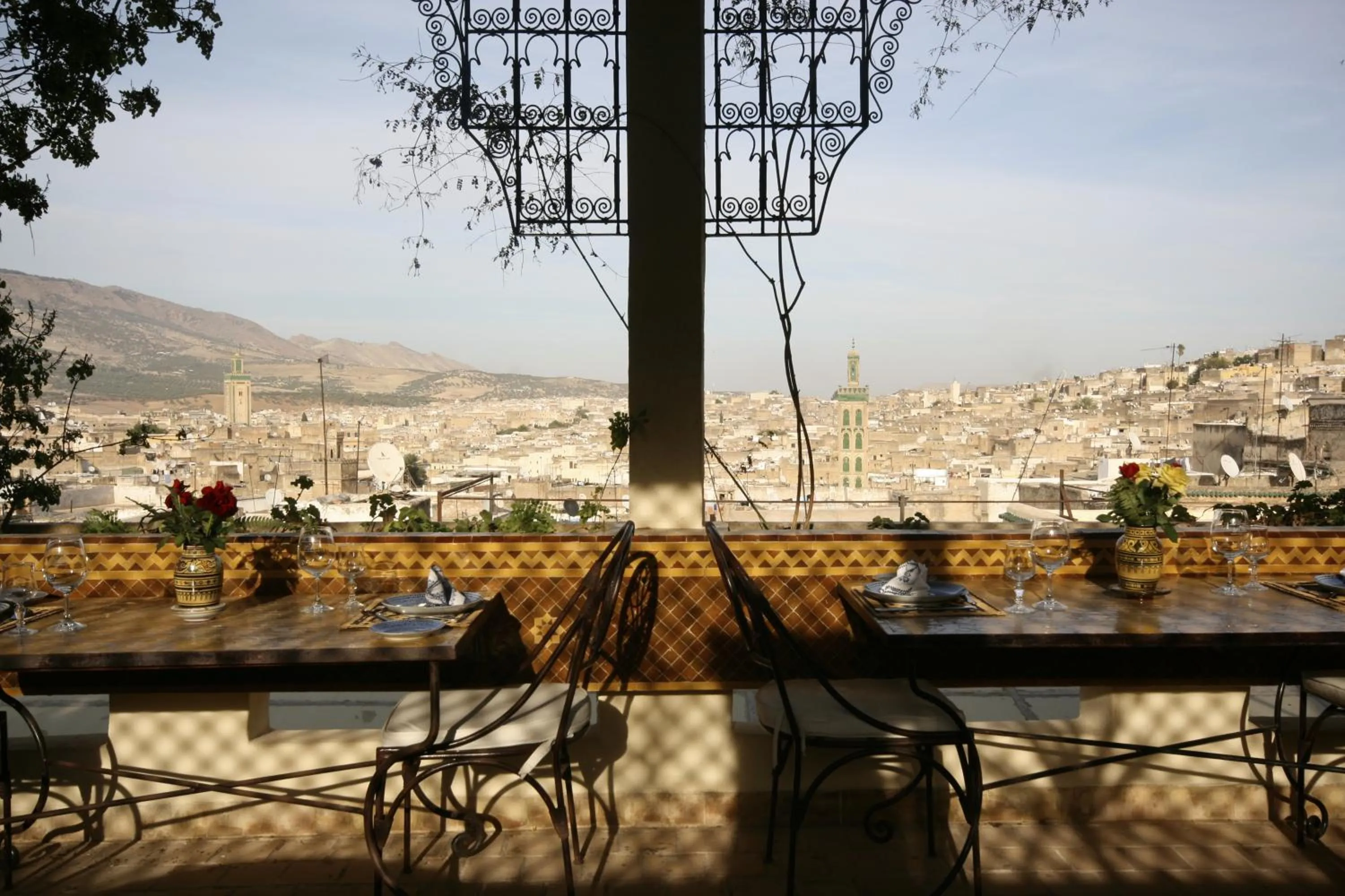 Restaurant/places to eat in Riad El Ghalia