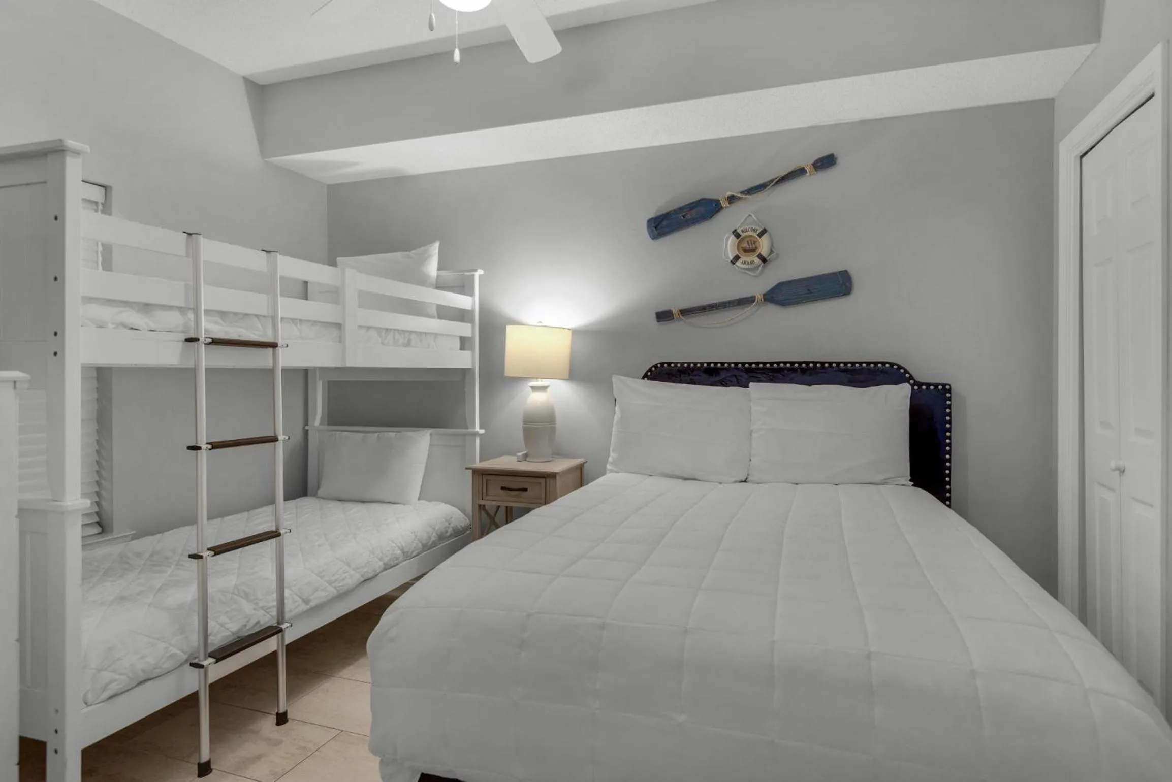 Bed in Summerwind Center 1304