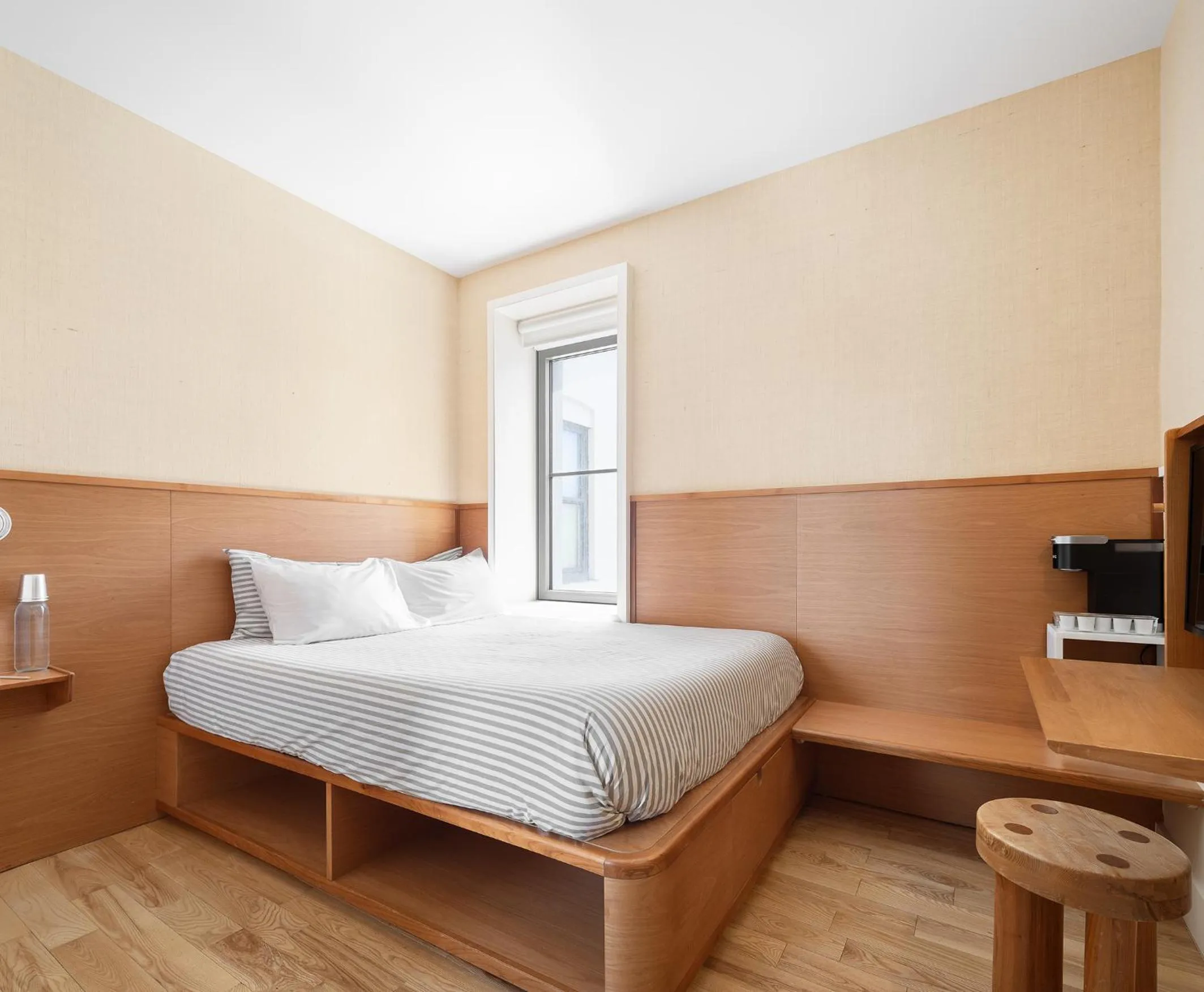 Bedroom, Bed in UNTITLED at 3 Freeman Alley