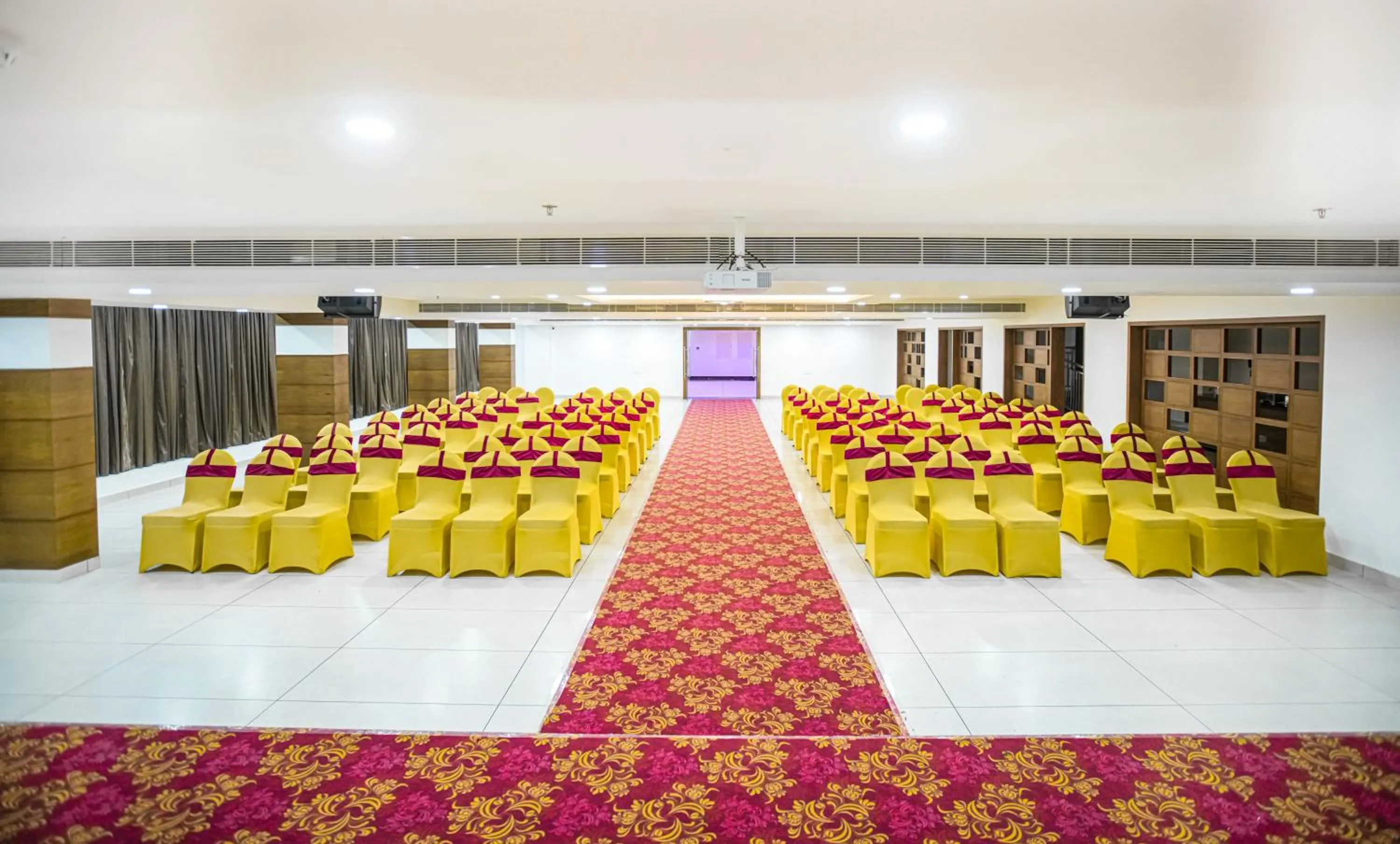 Banquet/Function facilities in KKM INTERNATIONAL
