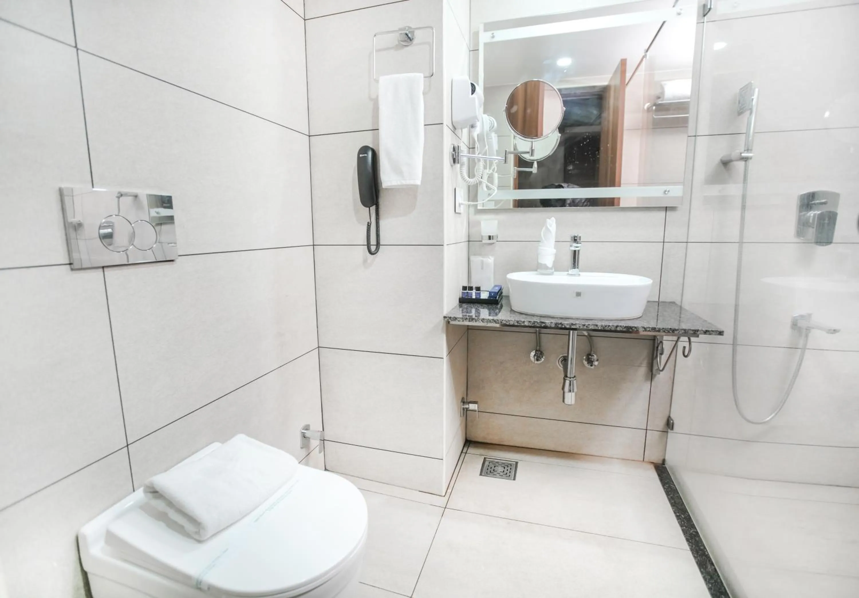 Bathroom in KKM INTERNATIONAL