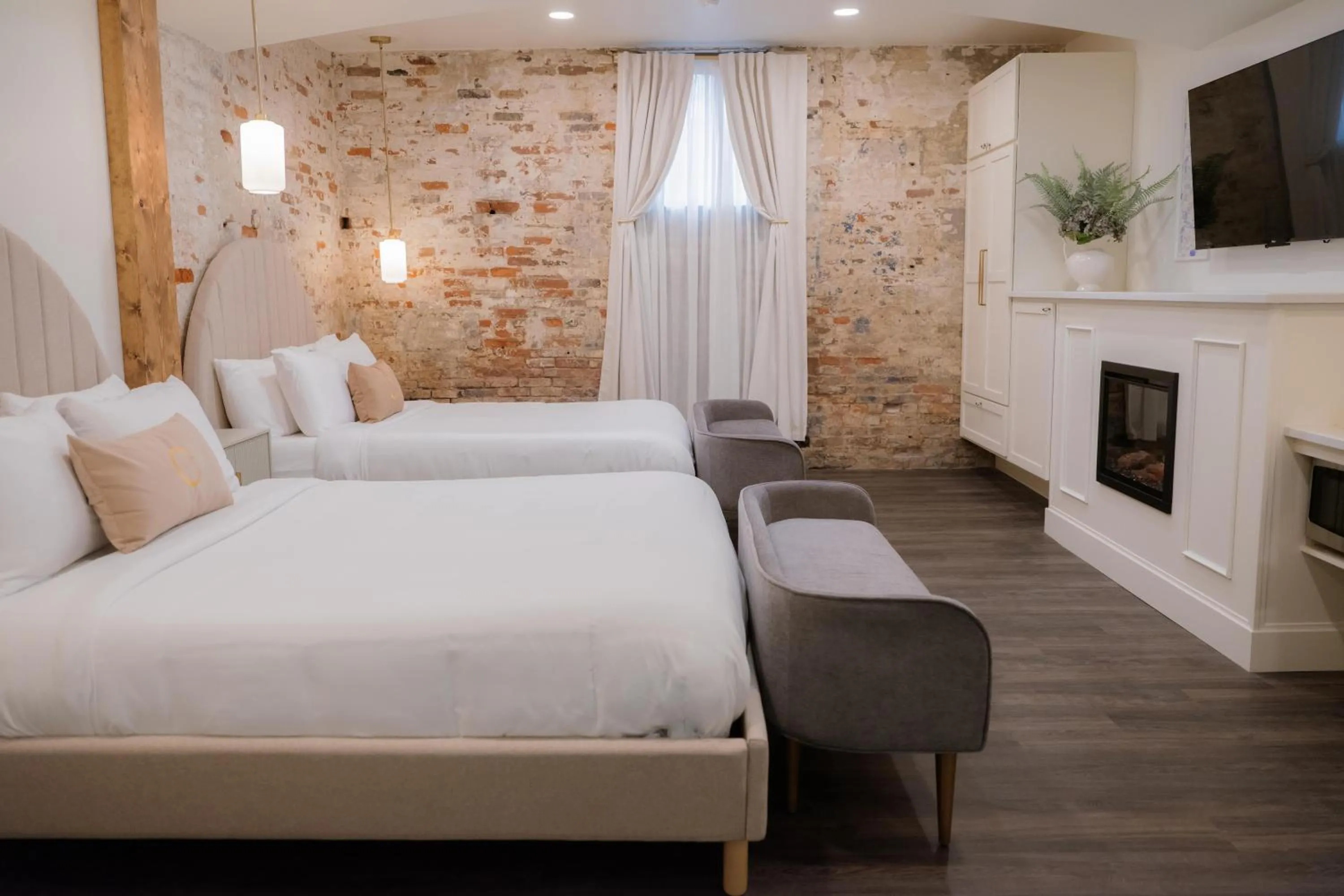 Bed in The Chandler Hotel