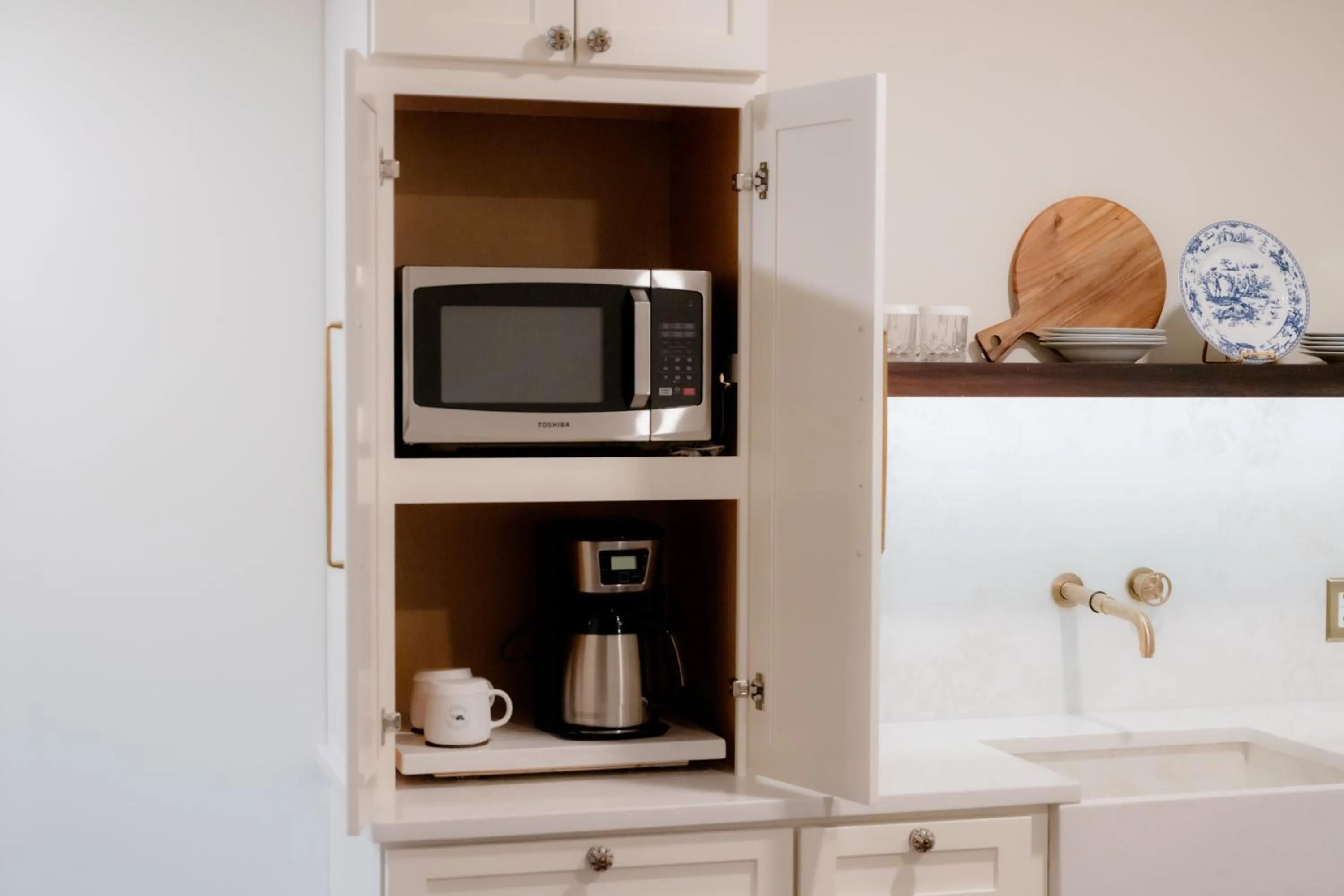 Coffee/tea facilities in The Chandler Hotel