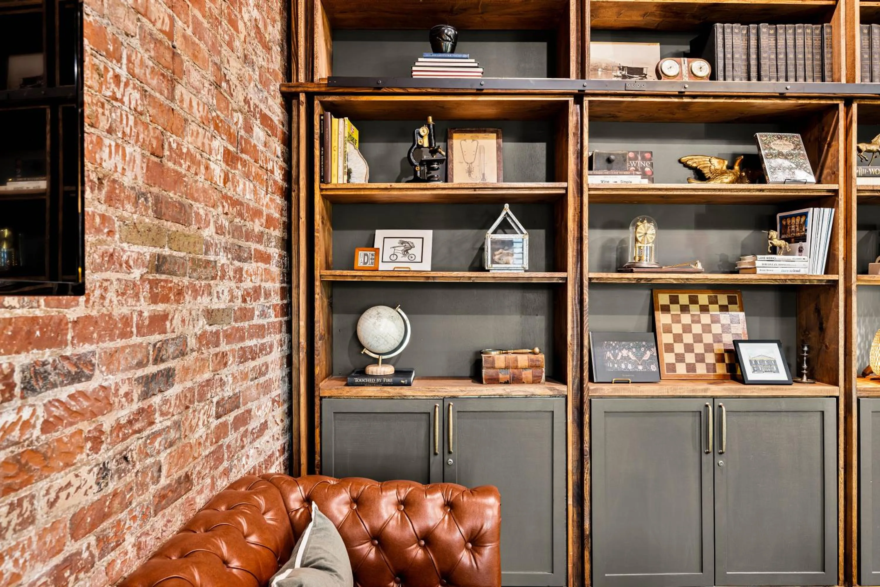 Living room in The Chandler Hotel
