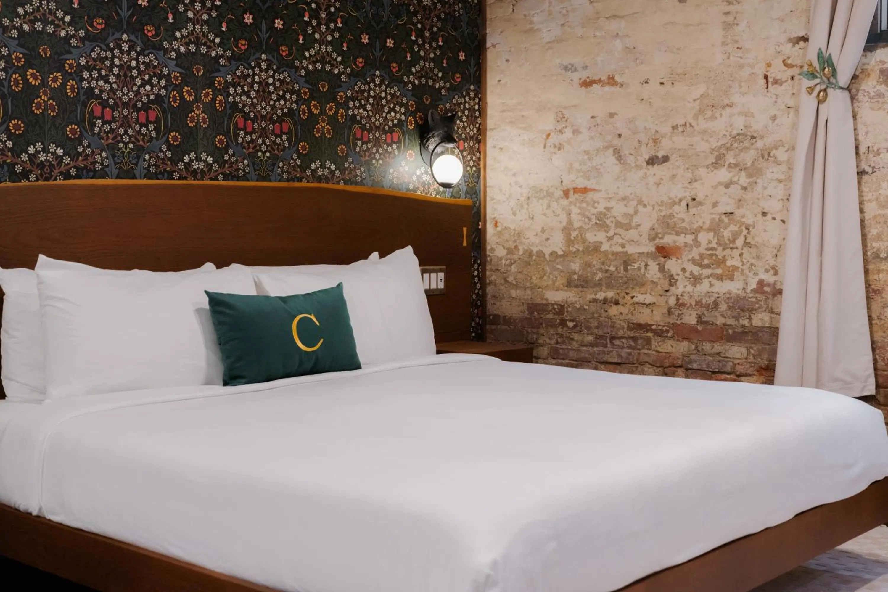 Bed in The Chandler Hotel