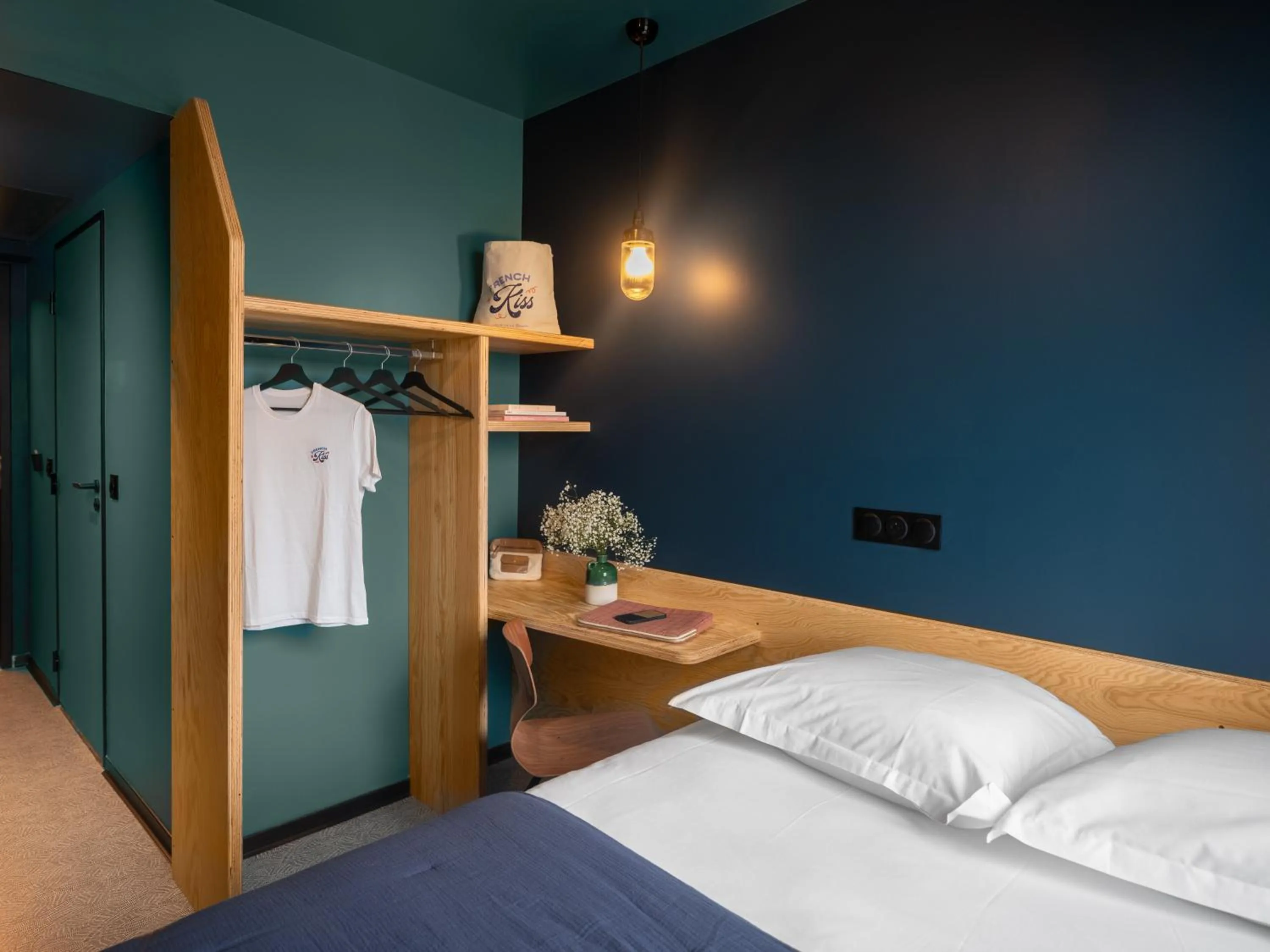 Bed in Eklo Hotels Paris Porte de Versailles